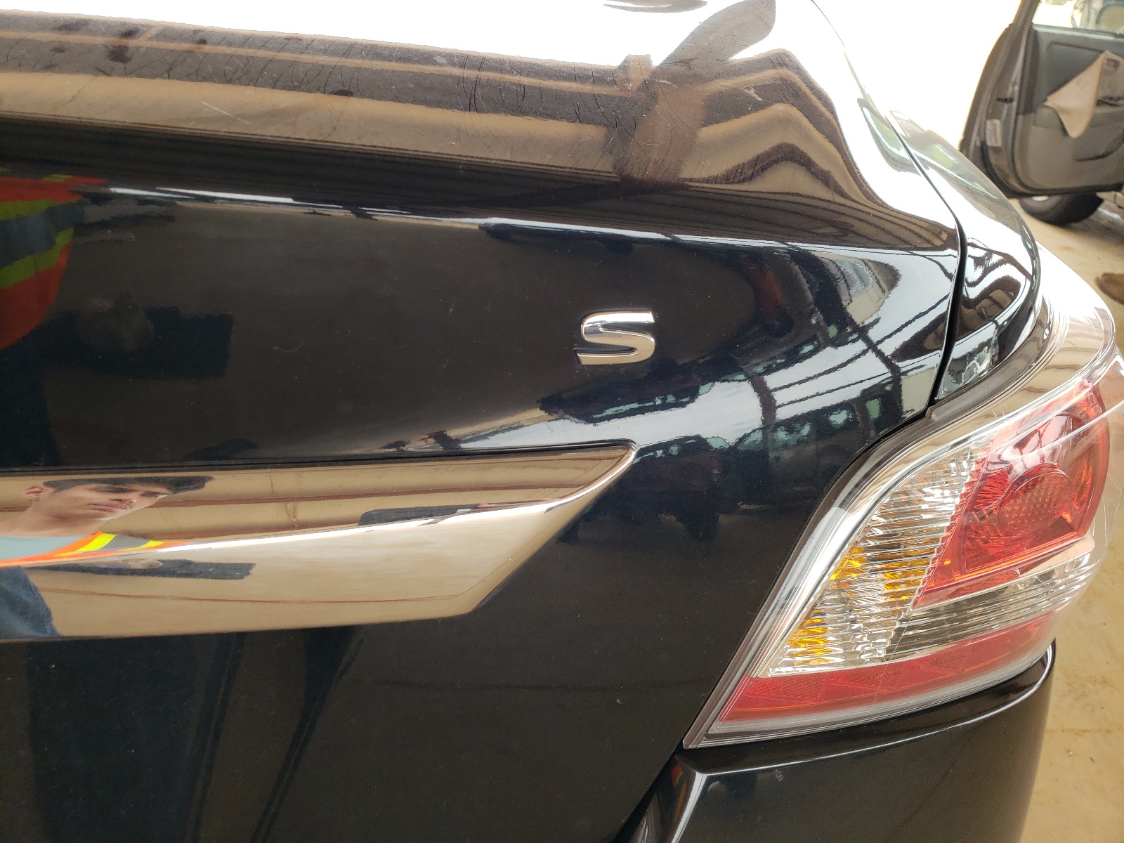 Photo 9 from auction – 2015 NISSAN ALTIMA 2.5 with VIN 1N4AL3APXFC295114