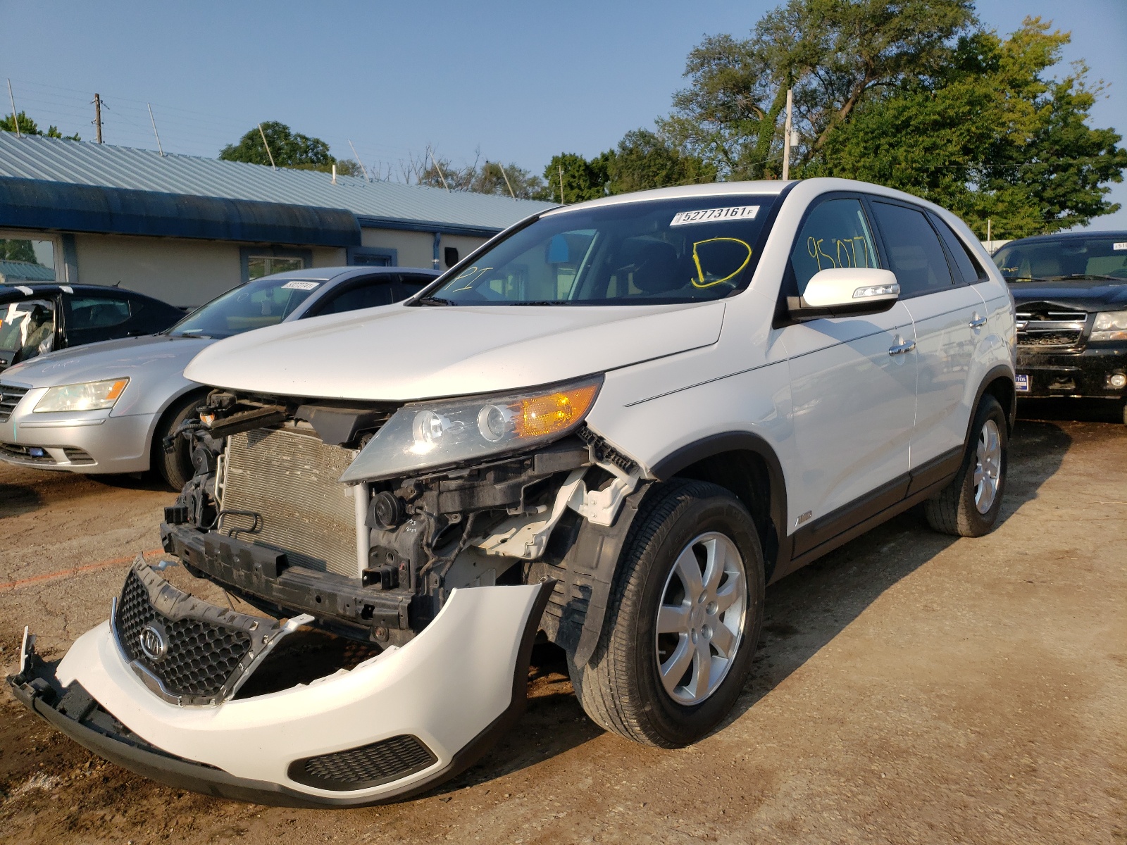 Photo 2 from auction – 2011 KIA SORENTO BA with VIN 5XYKTCA12BG164002