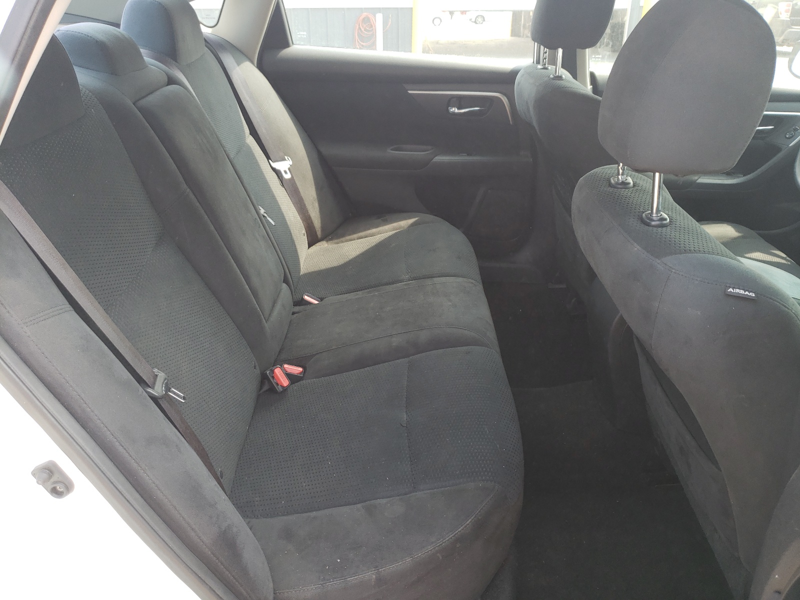 Photo 6 from auction – 2015 NISSAN ALTIMA 2.5 with VIN 1N4AL3AP0FC129197