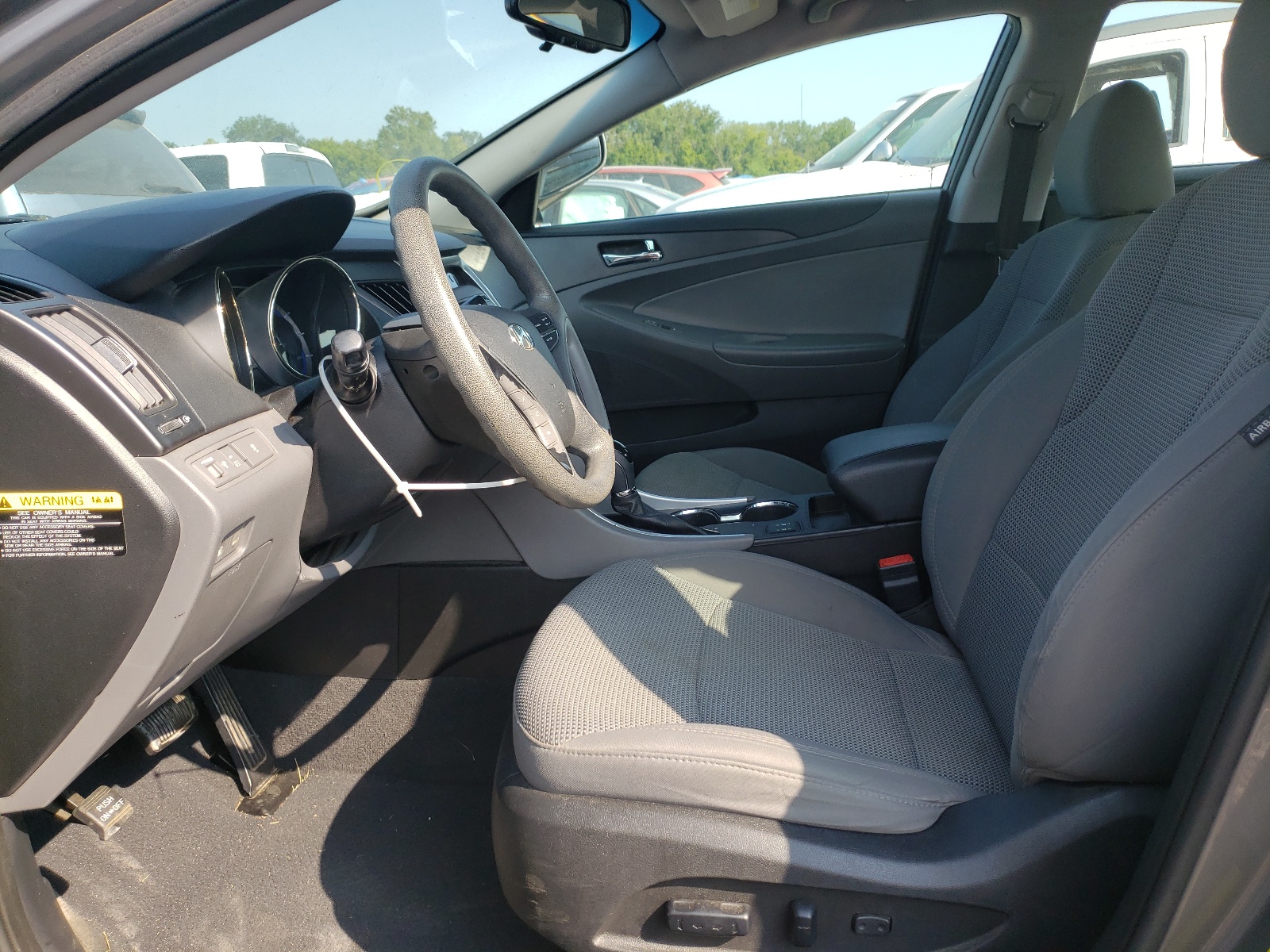 Photo 5 from auction – 2013 HYUNDAI SONATA GLS with VIN 5NPEB4AC7DH677538