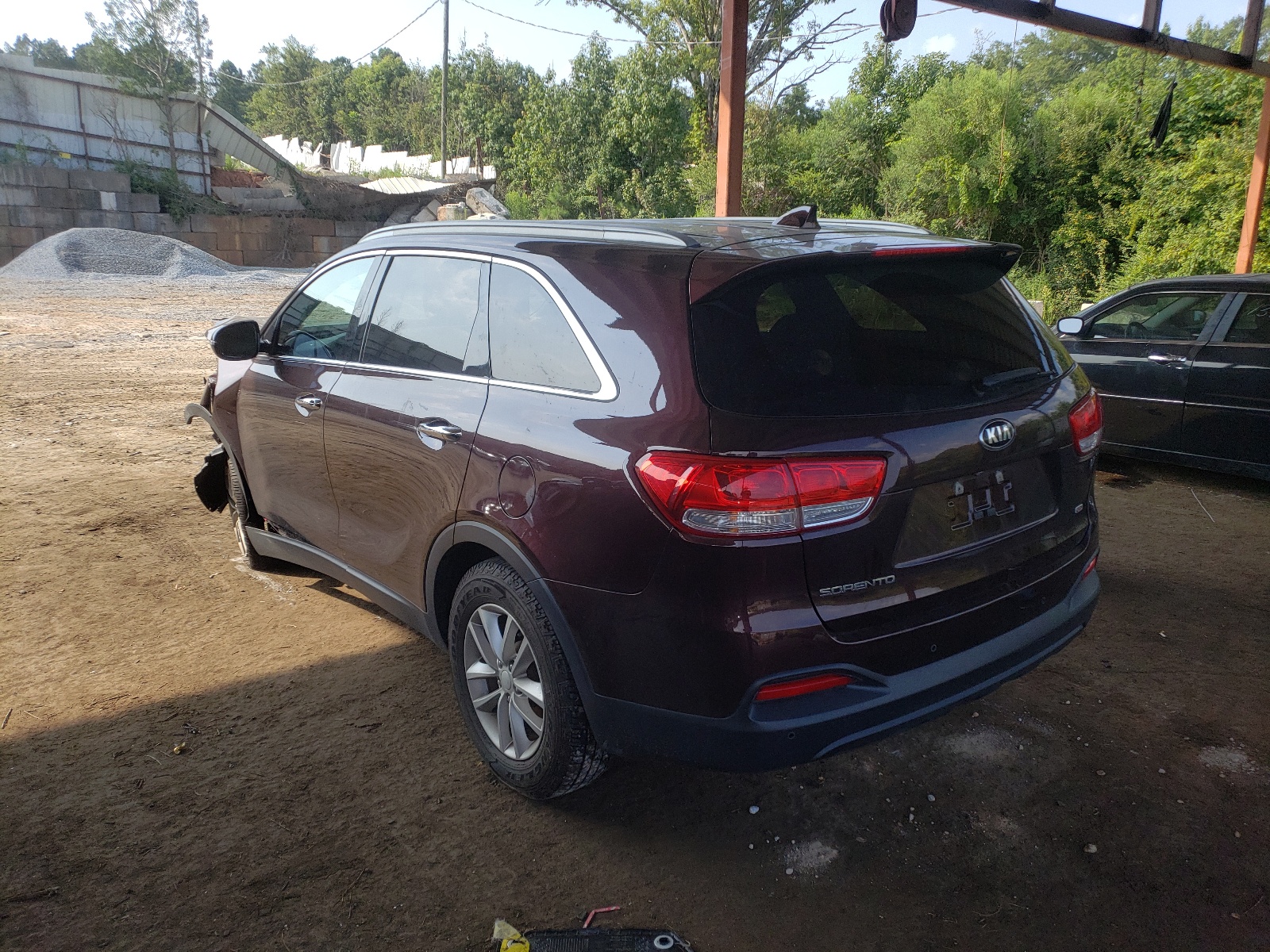 Photo 3 from auction – 2016 KIA SORENTO LX with VIN 5XYPG4A31GG049996