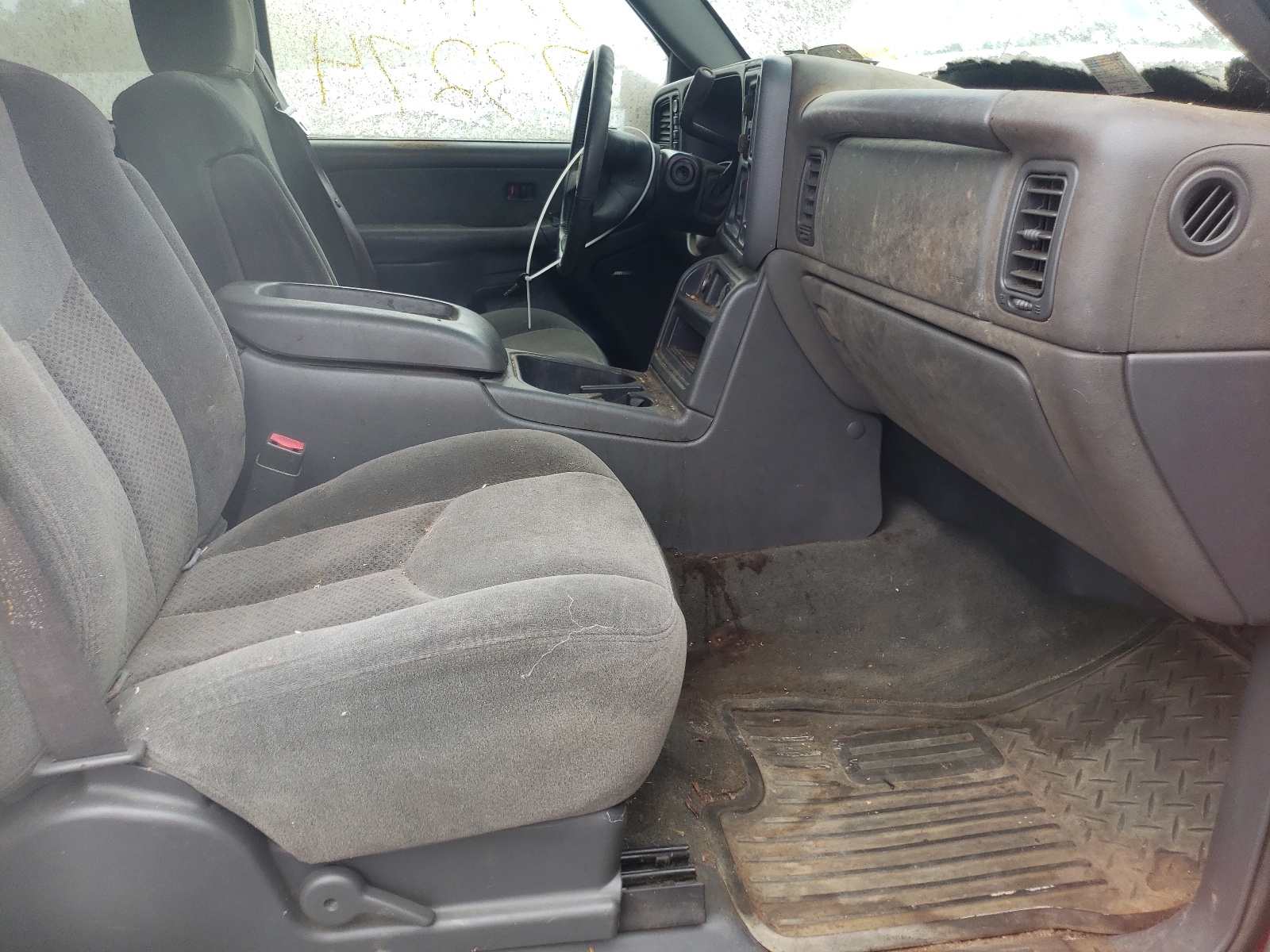 Photo 5 from auction – 2003 CHEVROLET SILVERADO with VIN 1GCGK29U03Z307792