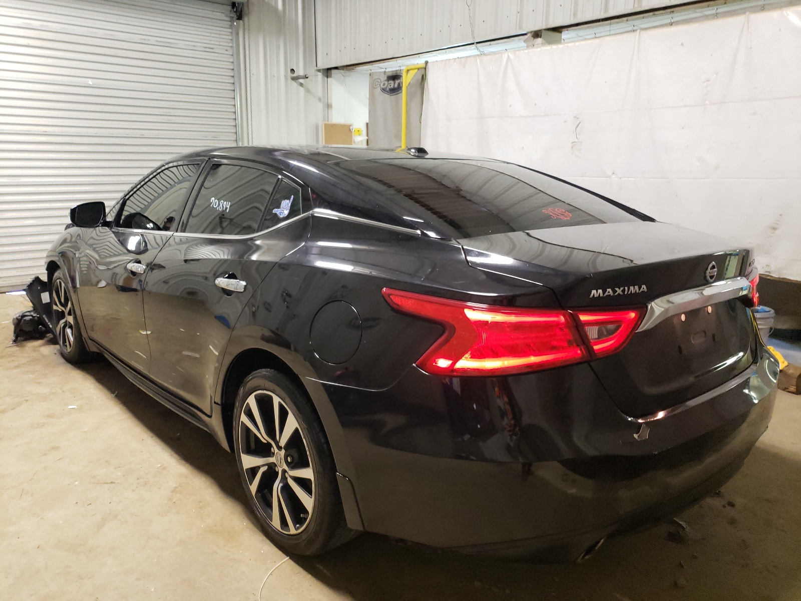 Photo 3 from auction – 2017 NISSAN MAXIMA 3.5 with VIN 1N4AA6AP9HC389253