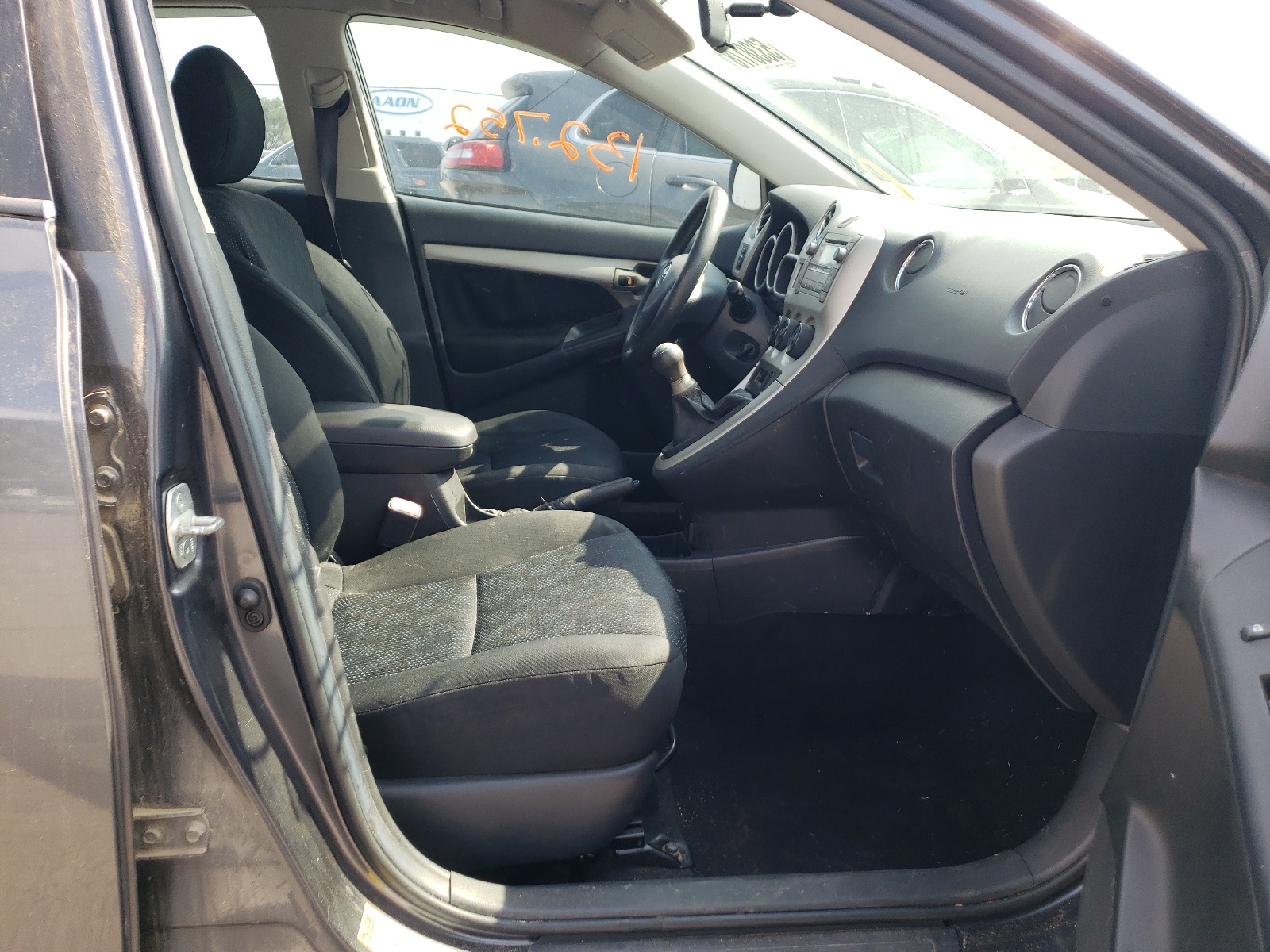 Photo 5 from auction – 2009 TOYOTA COROLLA MA with VIN 2T1KE40E29C017298