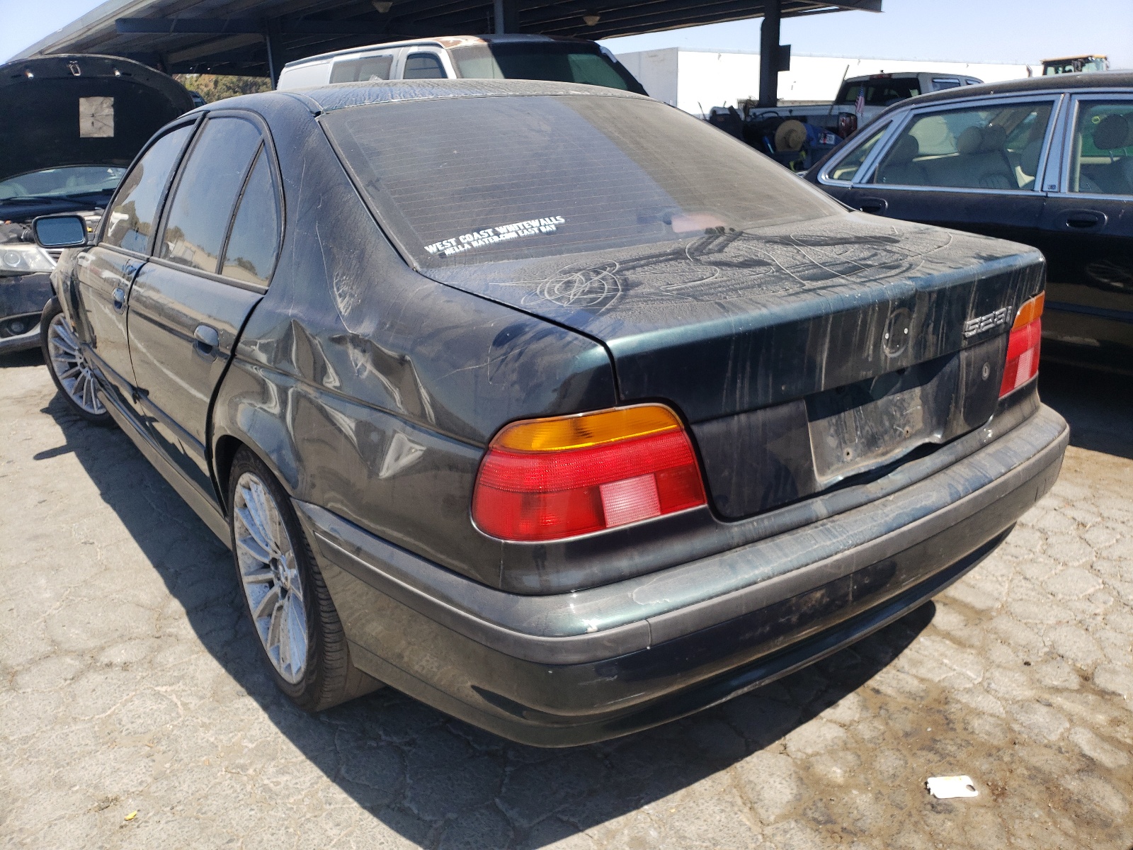 Foto 3 de la subasta – 2000 BMW 528 I AUTO con VIN WBADM6342YGU18079