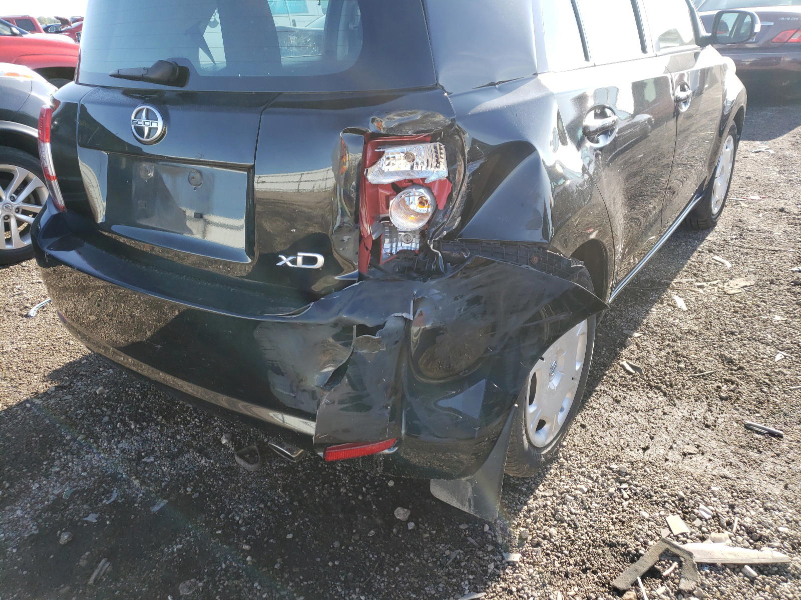 Photo 9 from auction – 2011 TOYOTA SCION XD with VIN JTKKU4B49B1015297