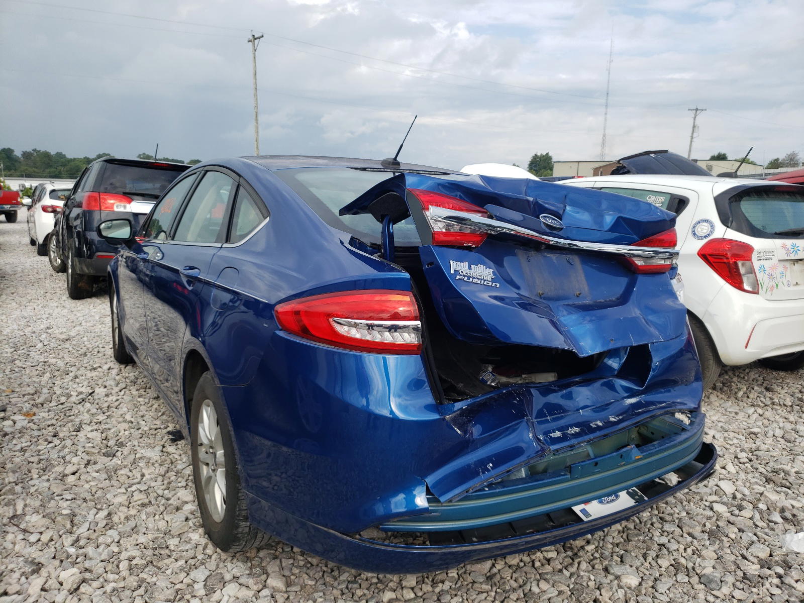 Photo 3 from auction – 2017 FORD FUSION S with VIN 3FA6P0G75HR282906