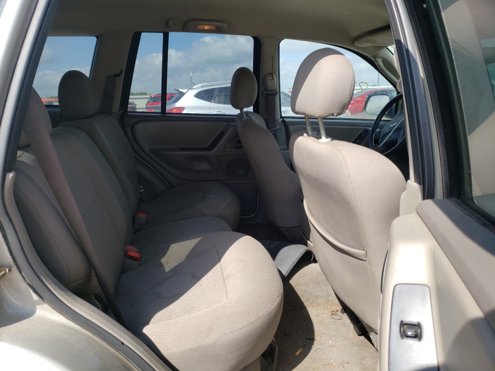 Photo 6 from auction – 2004 JEEP GRAND CHER with VIN 1J4GW48S04C321075