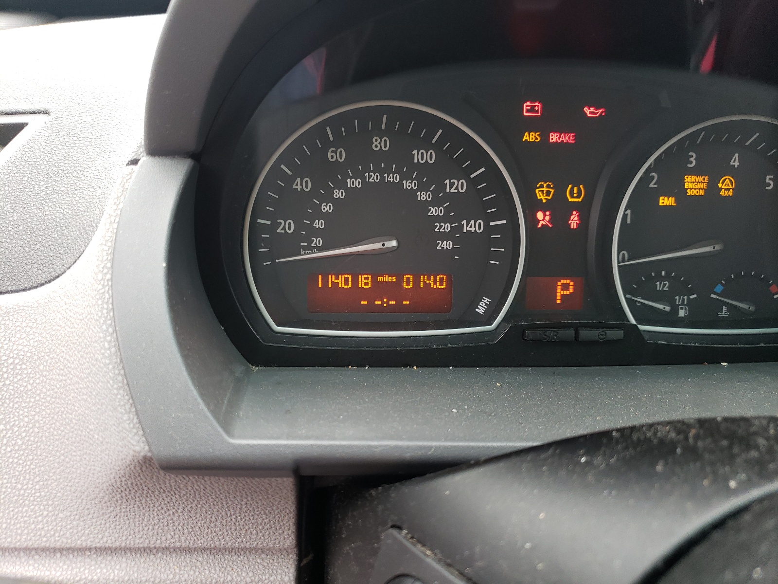 Photo 8 from auction – 2004 BMW X3 with VIN WBXPA734X4WB29021