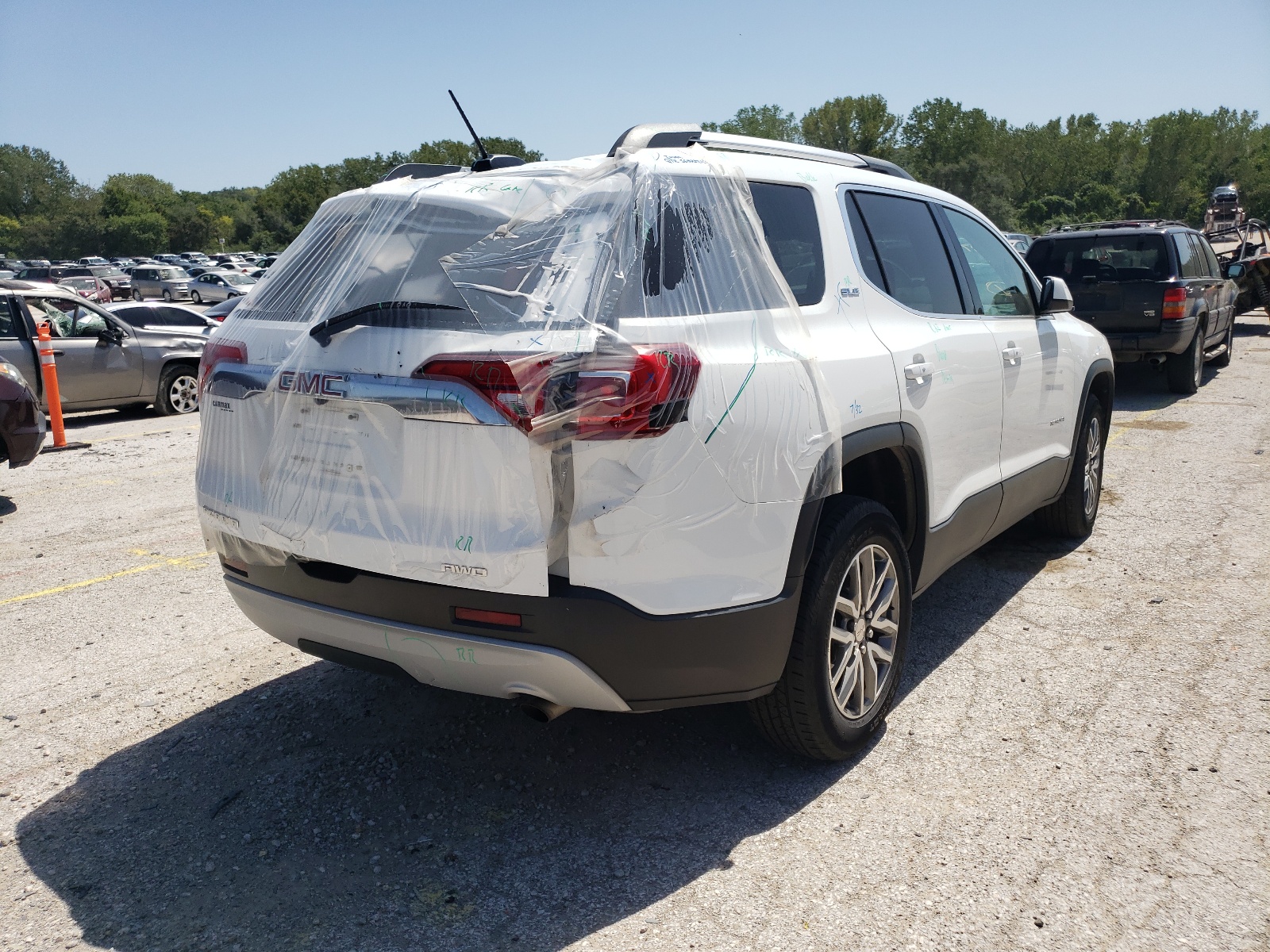 Photo 4 from auction – 2019 GMC ACADIA SLE with VIN 1GKKNSLA8KZ214795