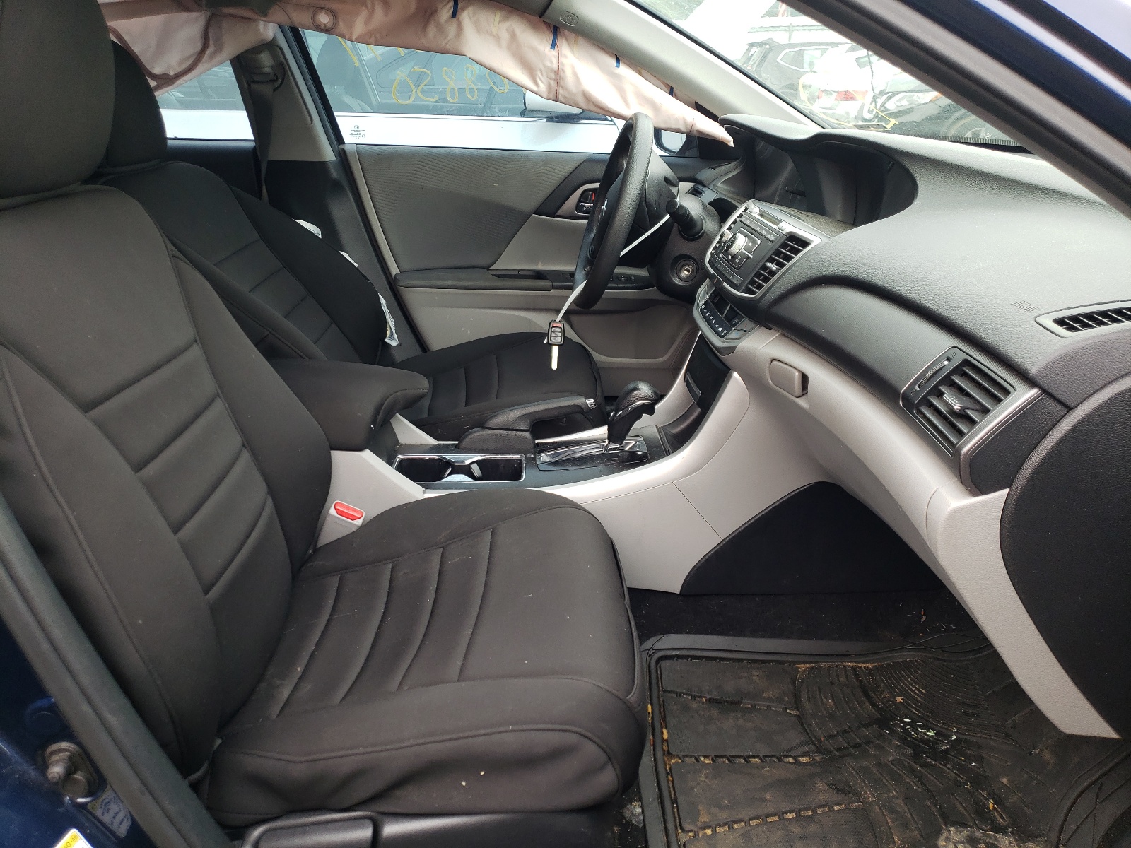 Photo 5 from auction – 2014 HONDA ACCORD LX with VIN 1HGCR2F3XEA290993