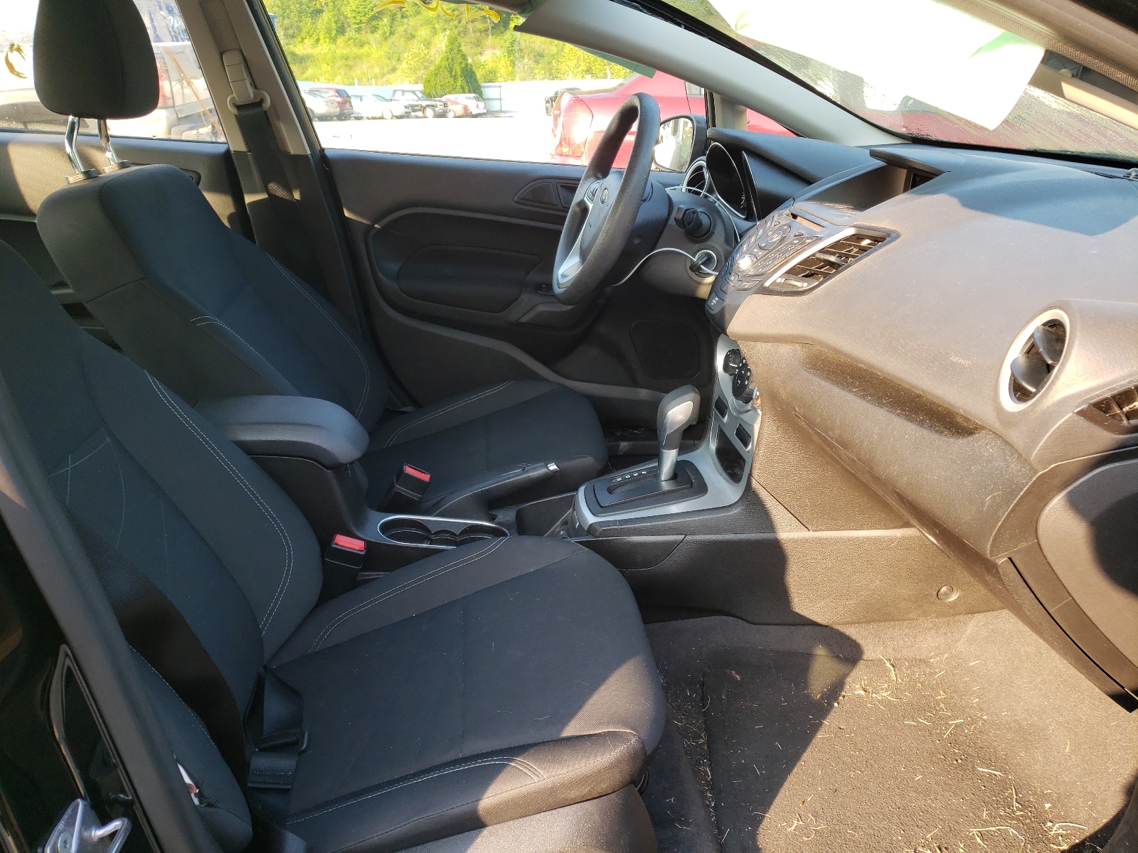 Photo 5 from auction – 2019 FORD FIESTA SE with VIN 3FADP4BJ9KM116328