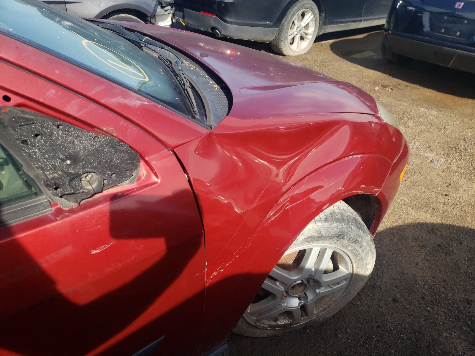Photo 9 from auction – 2000 FORD FOCUS ZX3 with VIN 3FAFP3132YR129746