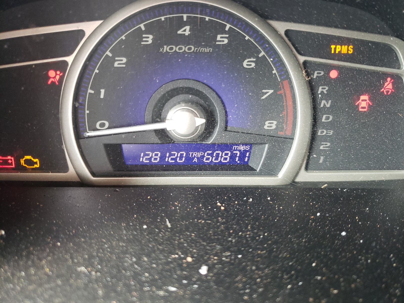 Foto 8 de la subasta – 2011 HONDA CIVIC EX con VIN 19XFA1F84BE011796
