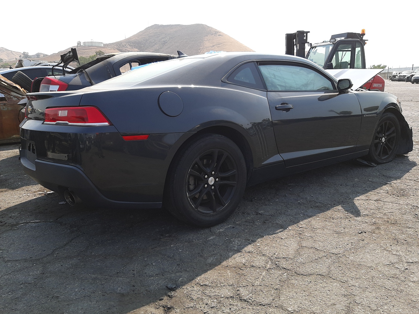 Photo 4 from auction – 2015 CHEVROLET CAMARO LS with VIN 2G1FB1E38F9242751