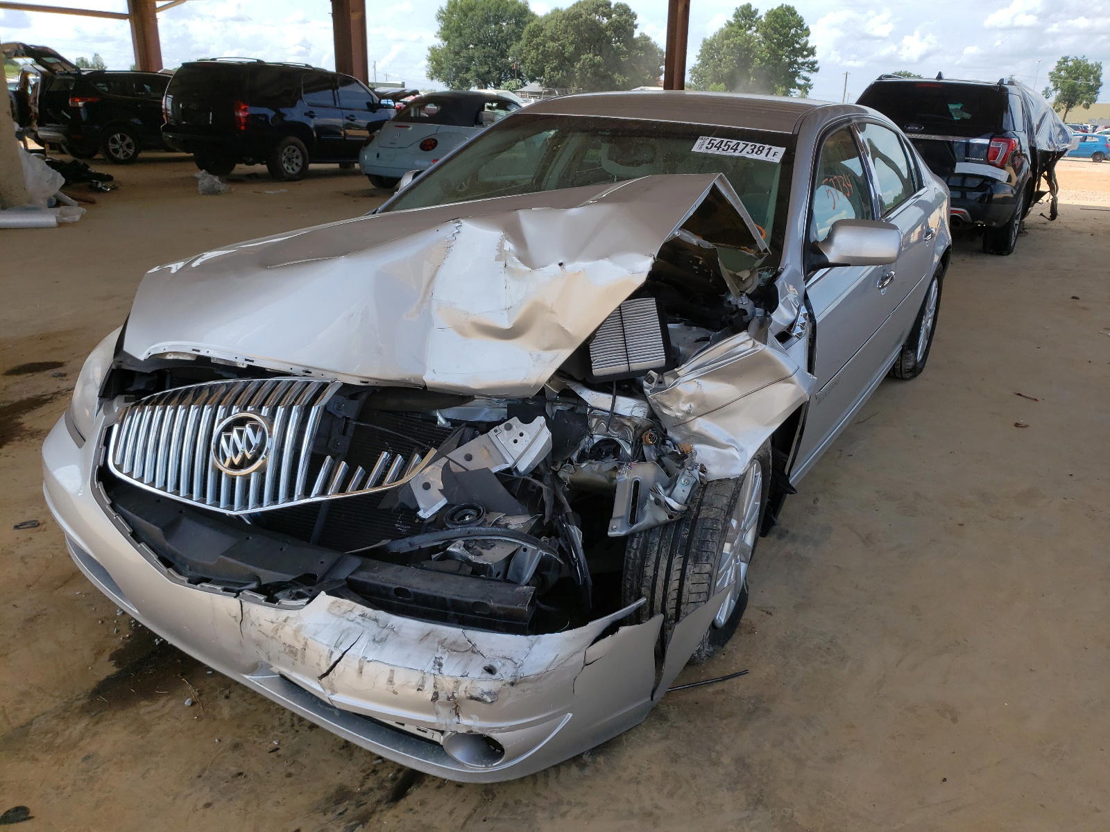 Photo 2 from auction – 2011 BUICK LUCERNE CX with VIN 1G4HA5EM9BU150088
