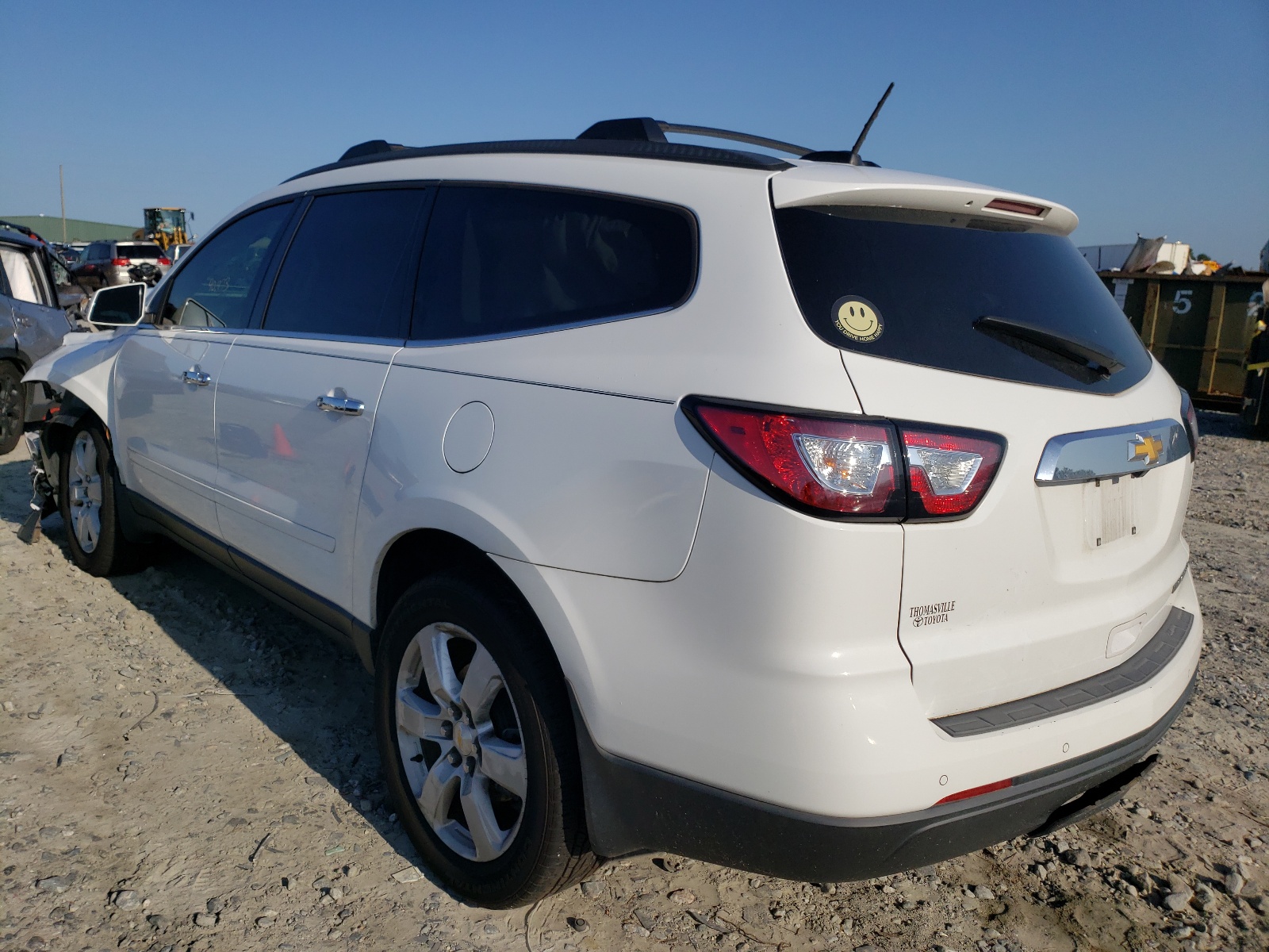 Photo 3 from auction – 2016 CHEVROLET TRAVERSE L with VIN 1GNKRGKD8GJ154314