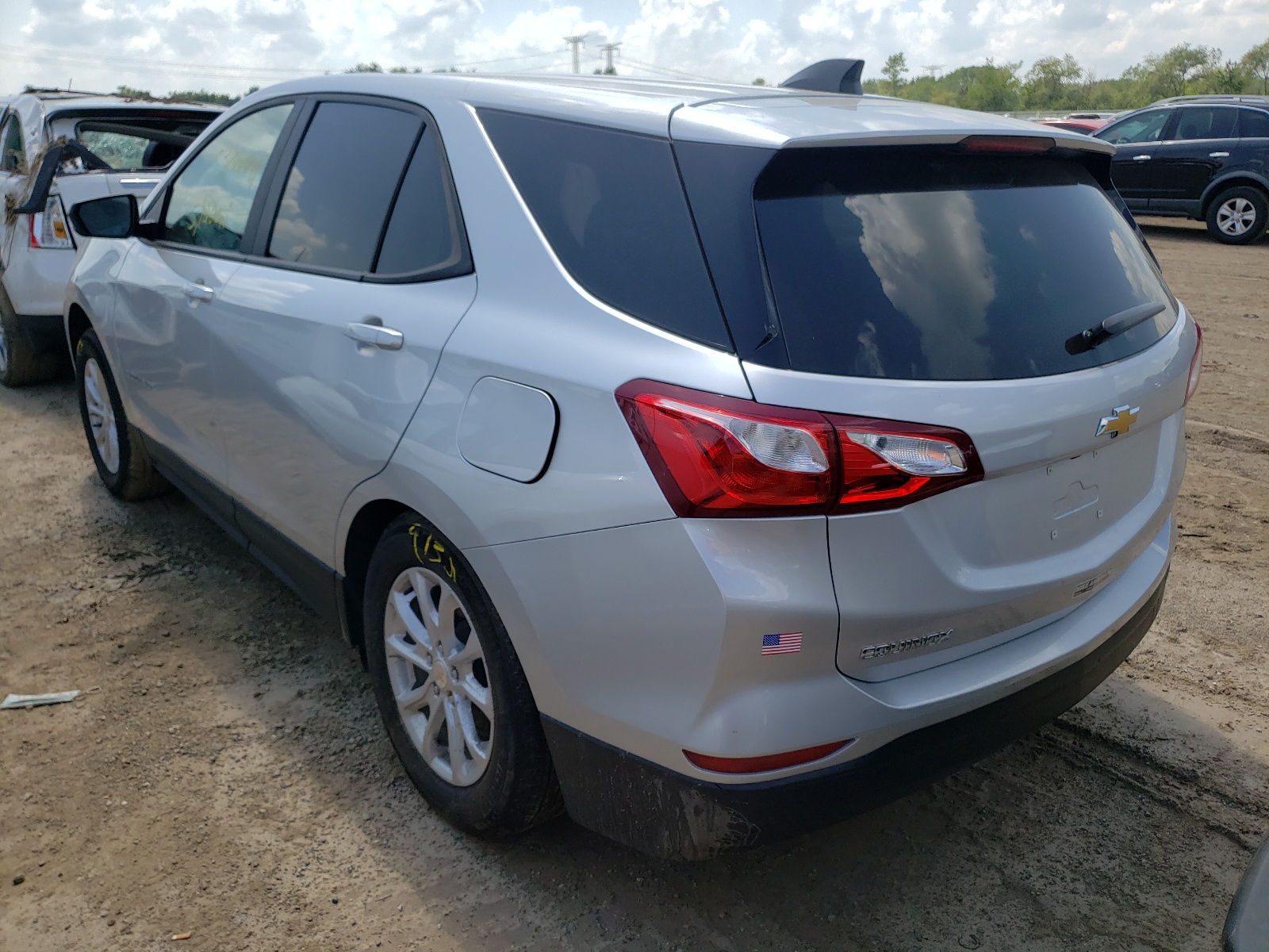 Photo 3 from auction – 2020 CHEVROLET EQUINOX LS with VIN 3GNAXHEV2LS722917