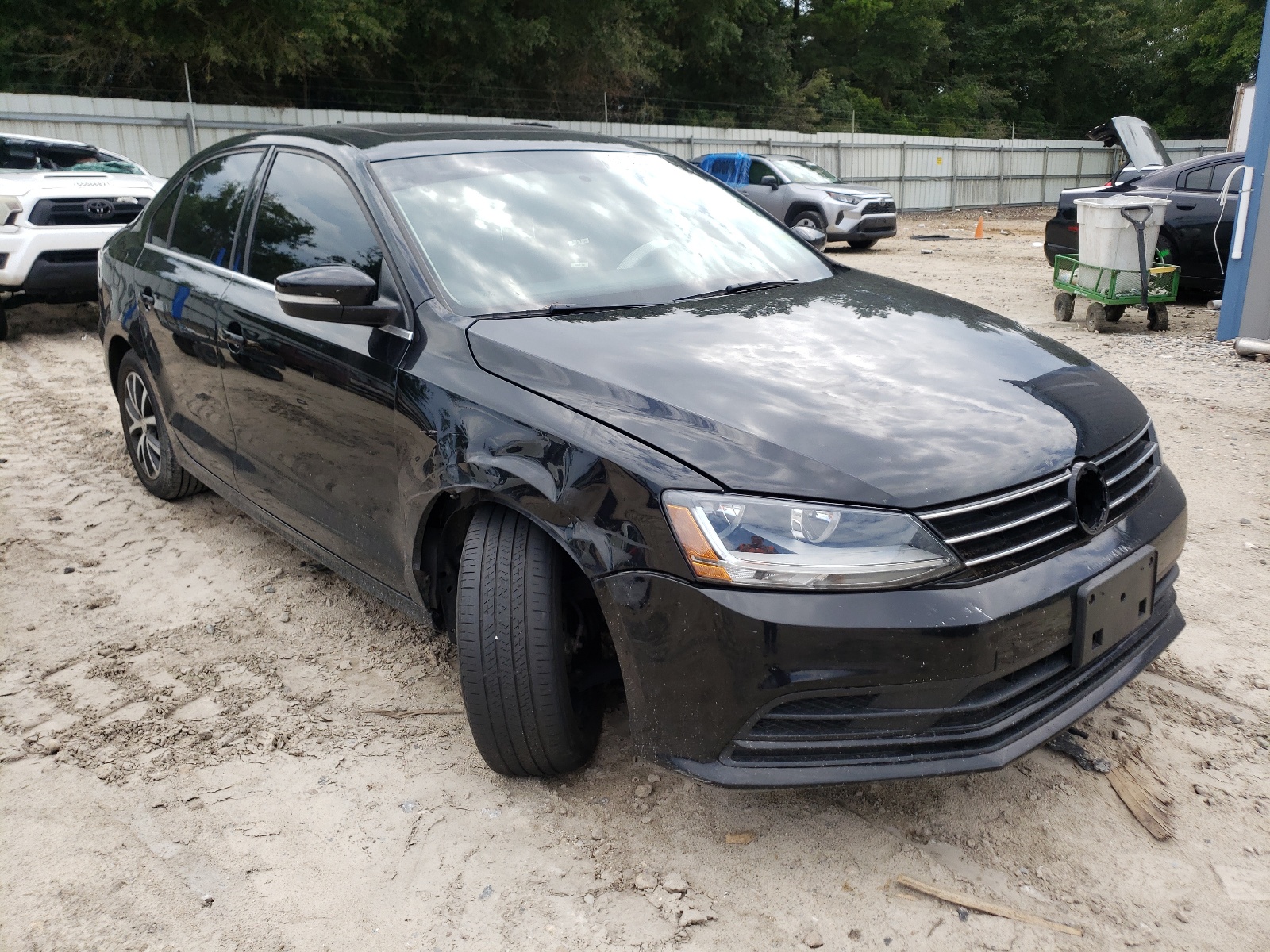 VOLKSWAGEN JETTA SE 2017 with VIN 3VWDB7AJ4HM414531 - Photo from auction