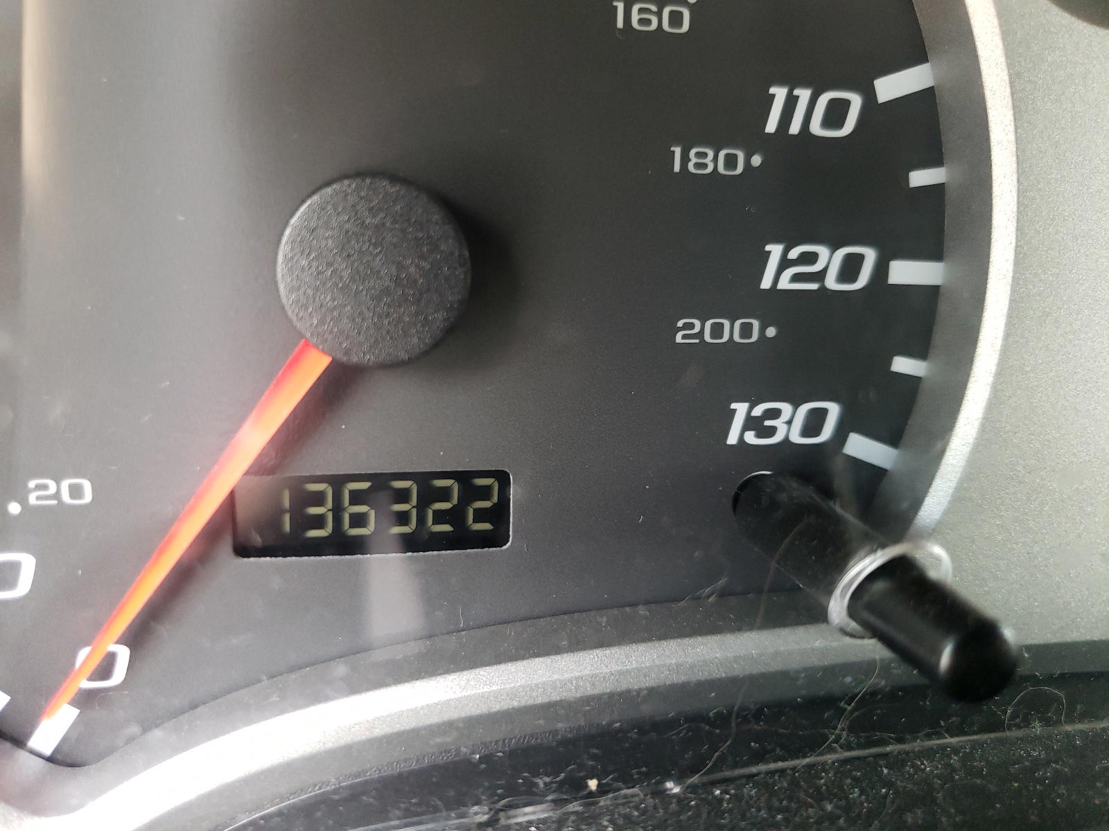 Photo 8 from auction – 2005 CHEVROLET EQUINOX with VIN 2CNDL63F156128575