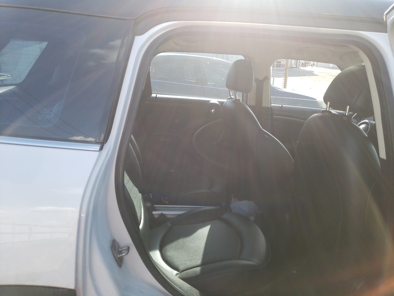 Foto 6 de la subasta – 2011 MINI COOPER S C con VIN WMWZC3C5XBWL80663