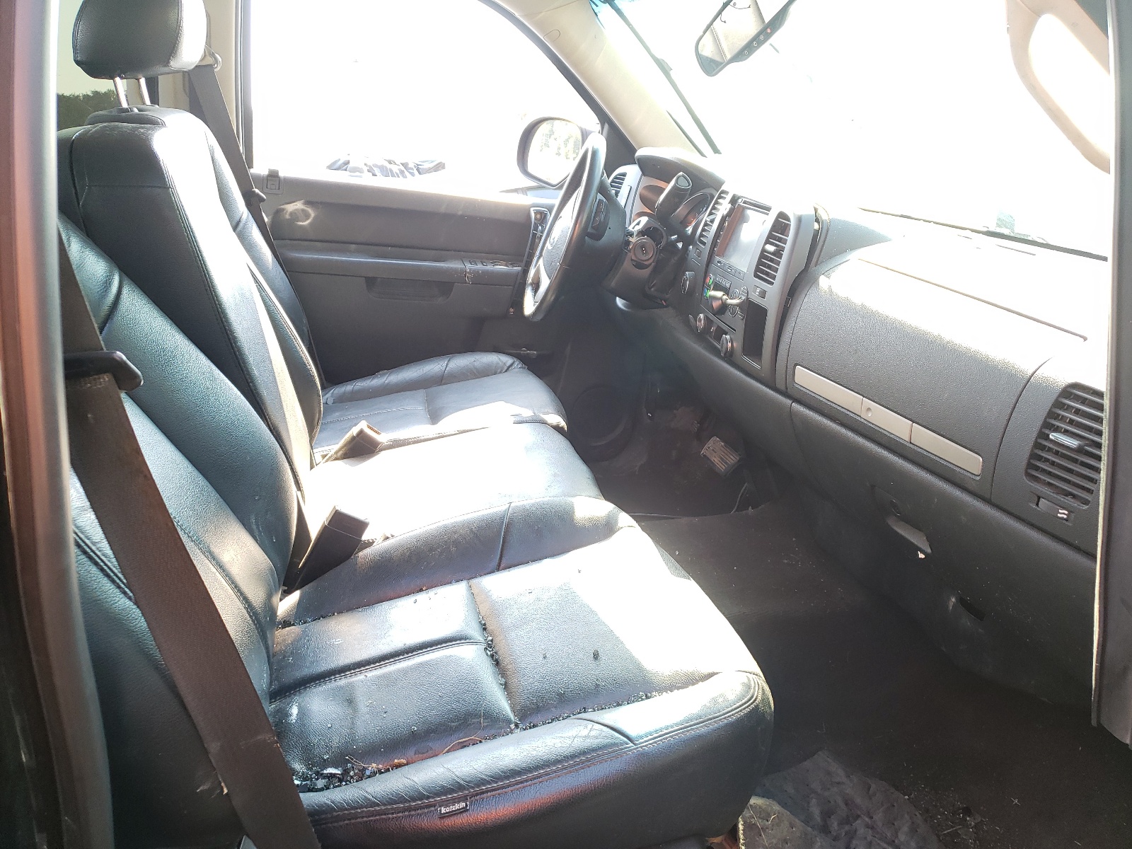 Photo 5 from auction – 2011 CHEVROLET SILVERADO with VIN 3GCPKSE3XBG407006