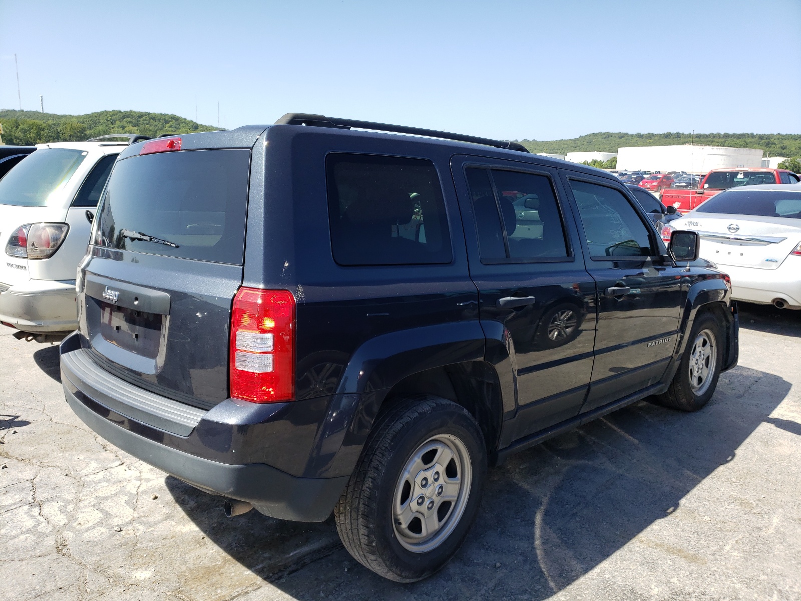 Photo 4 from auction – 2015 JEEP PATRIOT SP with VIN 1C4NJPBB0FD296214