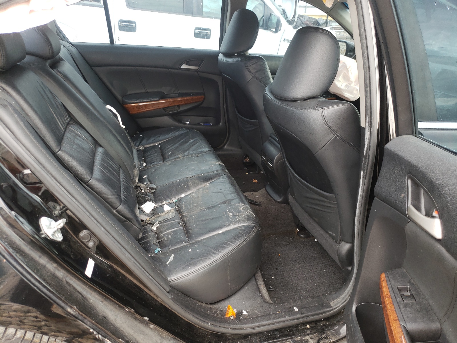 Photo 6 from auction – 2011 HONDA ACCORD EXL with VIN 1HGCP3F85BA008486