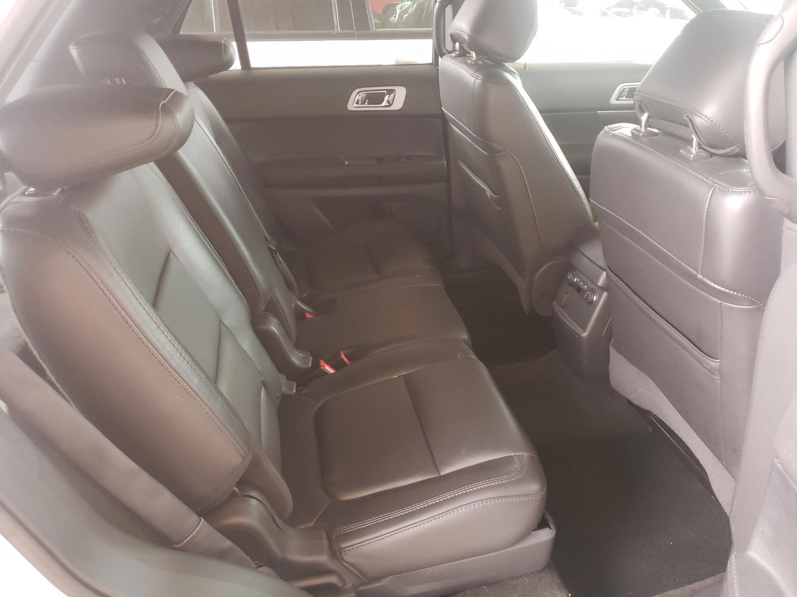Photo 6 from auction – 2014 FORD EXPLORER X with VIN 1FM5K8D80EGA98472