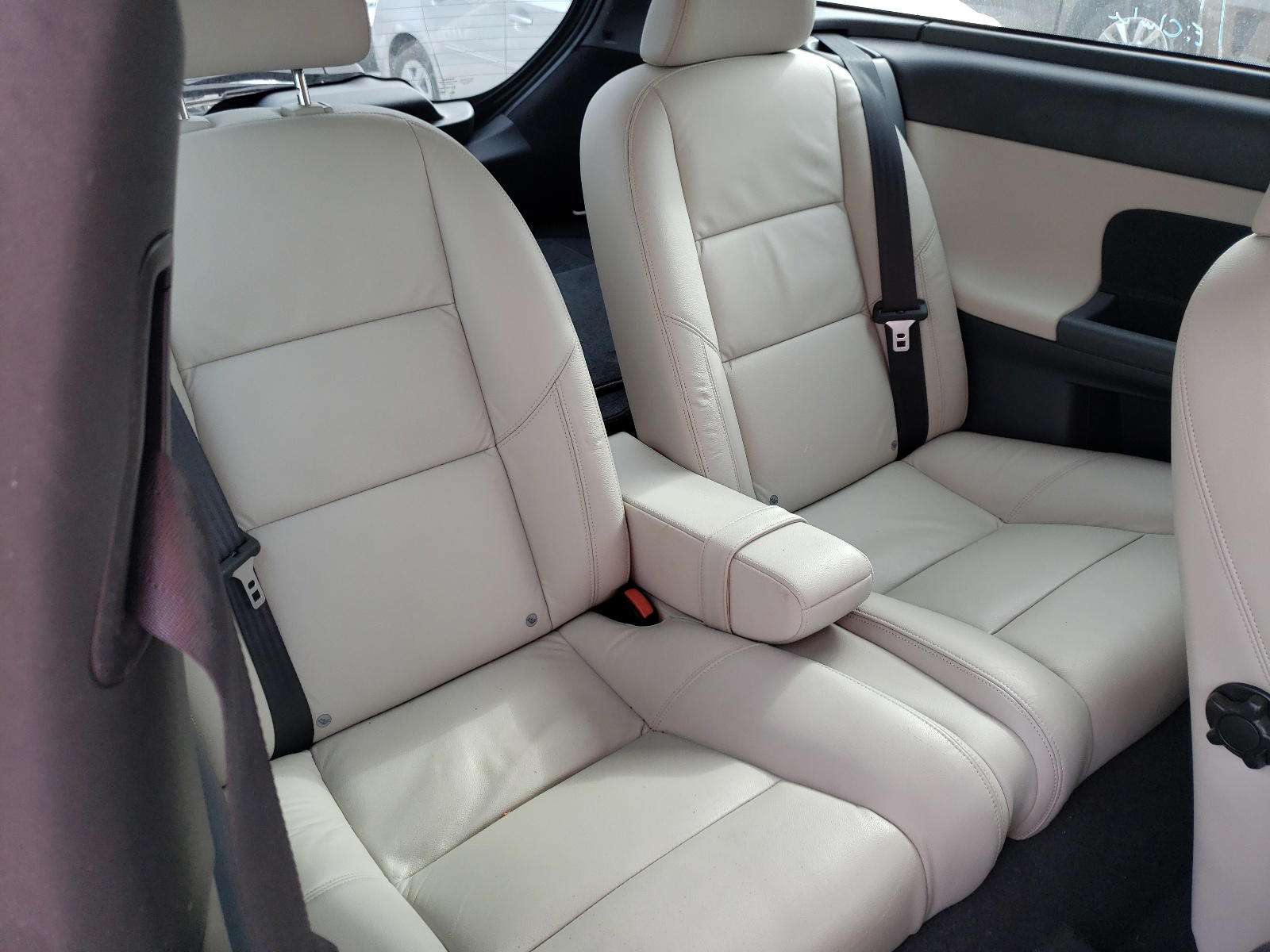 Photo 18 from auction – 2013 VOLVO C30 T5 with VIN YV1672MK2D2307512
