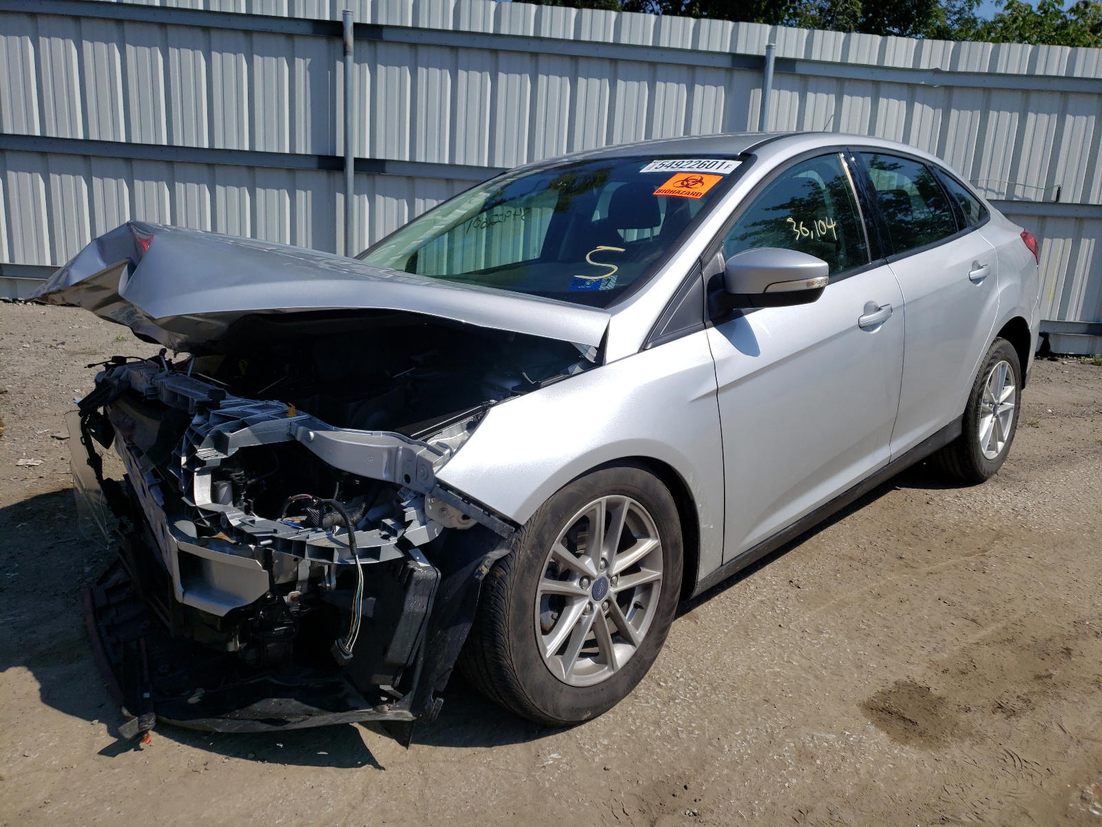 Photo 2 from auction – 2016 FORD FOCUS SE with VIN 1FADP3F25GL342209