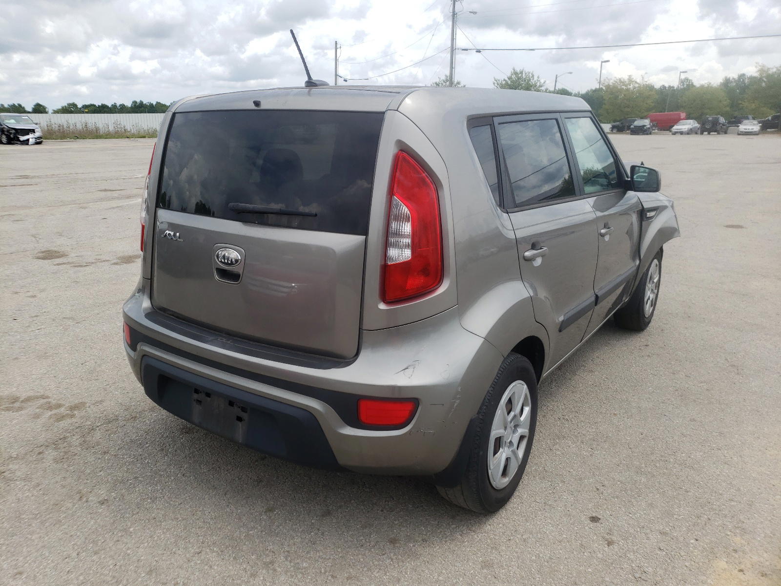 Photo 4 from auction – 2013 KIA SOUL with VIN KNDJT2A54D7576818