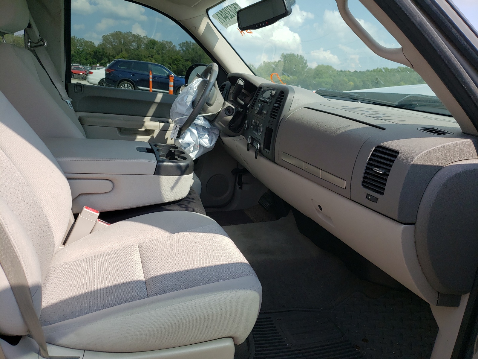 Photo 5 from auction – 2012 GMC SIERRA K15 with VIN 1GTR2VE72CZ190498