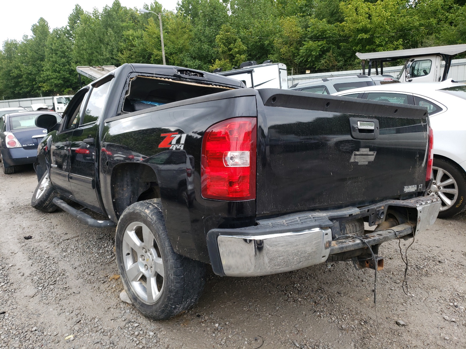 Photo 3 from auction – 2011 CHEVROLET SILVERADO with VIN 3GCPKSE3XBG407006