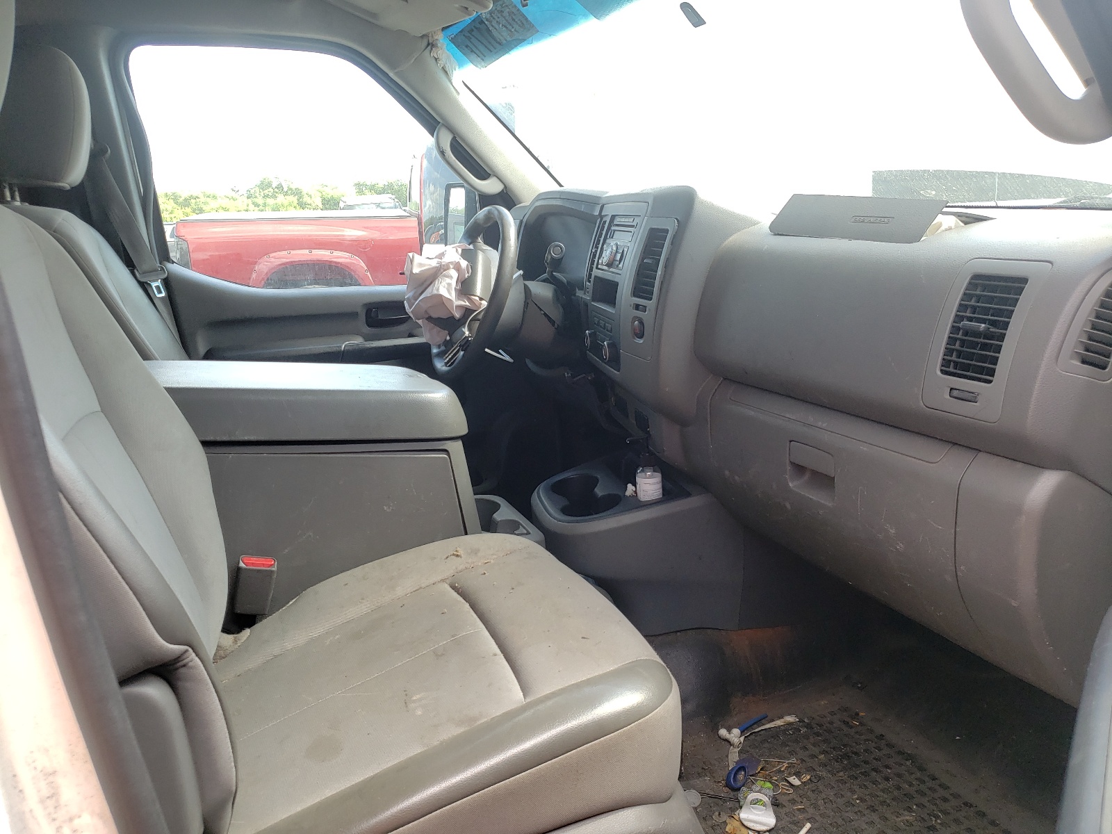 Photo 5 from auction – 2012 NISSAN NV 2500 with VIN 1N6BF0LX9CN117600