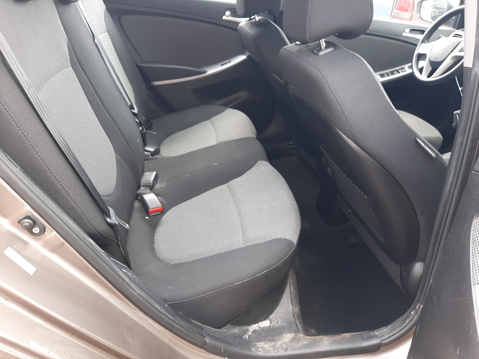 Photo 6 from auction – 2012 HYUNDAI ACCENT GLS with VIN KMHCT5AE8CU046017