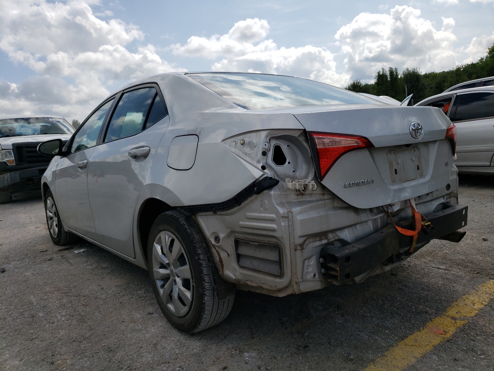 Photo 3 from auction – 2017 TOYOTA COROLLA L with VIN 5YFBURHE3HP634647