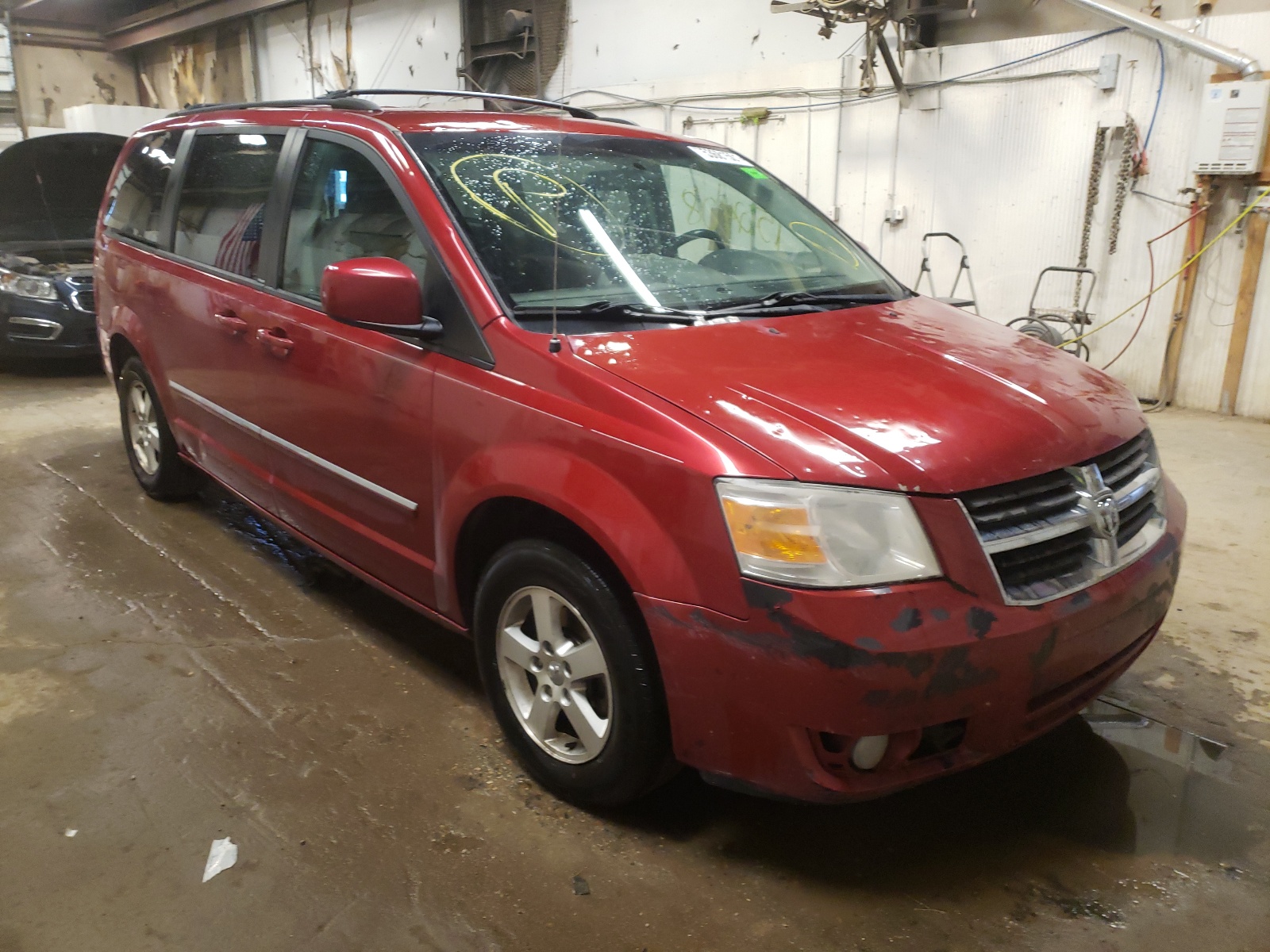 DODGE GRAND CARA 2009 with VIN 2D8HN541X9R671636 - Photo from auction