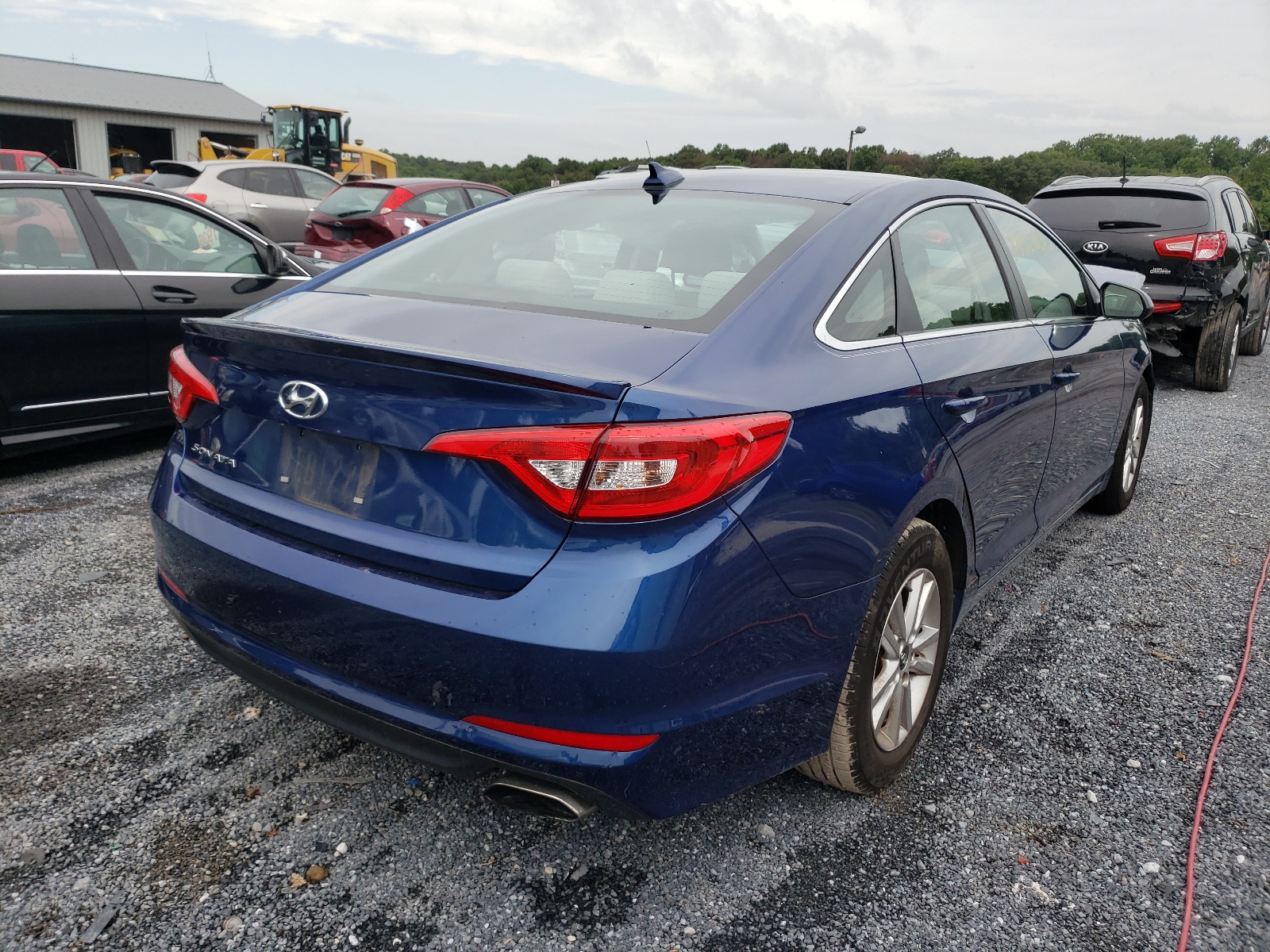 Photo 4 from auction – 2016 HYUNDAI SONATA SE with VIN 5NPE24AF2GH404196