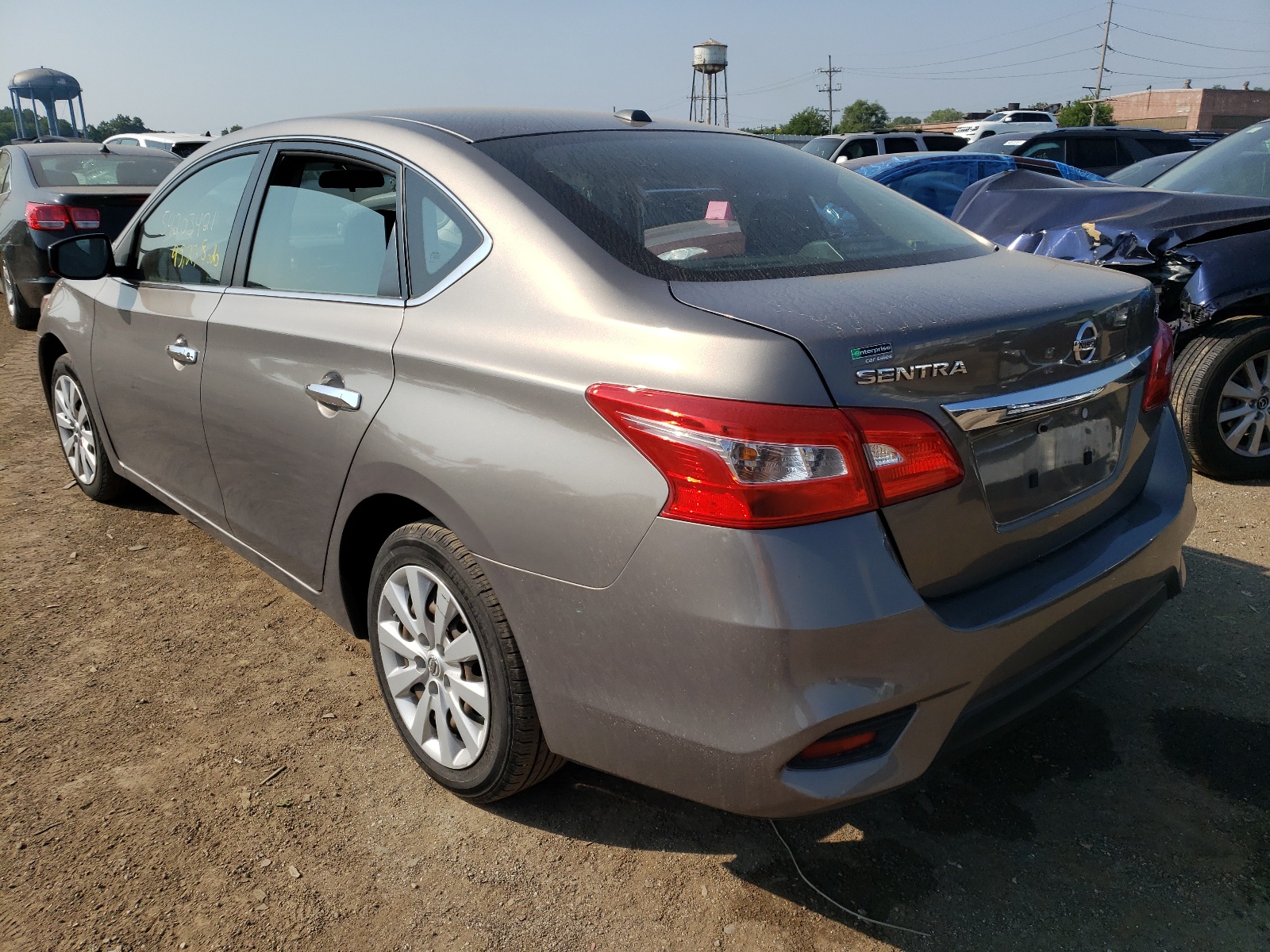 Photo 3 from auction – 2016 NISSAN SENTRA S with VIN 3N1AB7AP2GL651438
