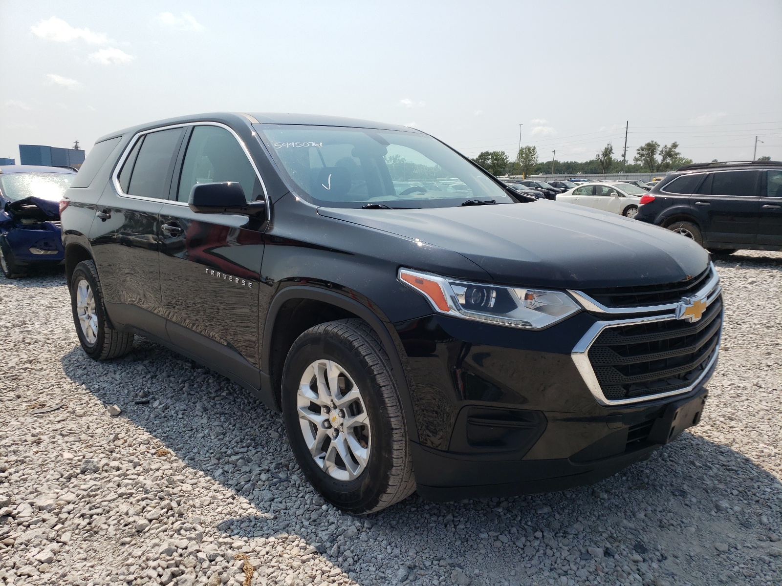 Photo 1 from auction – 2018 CHEVROLET TRAVERSE L with VIN 1GNERFKW4JJ182367