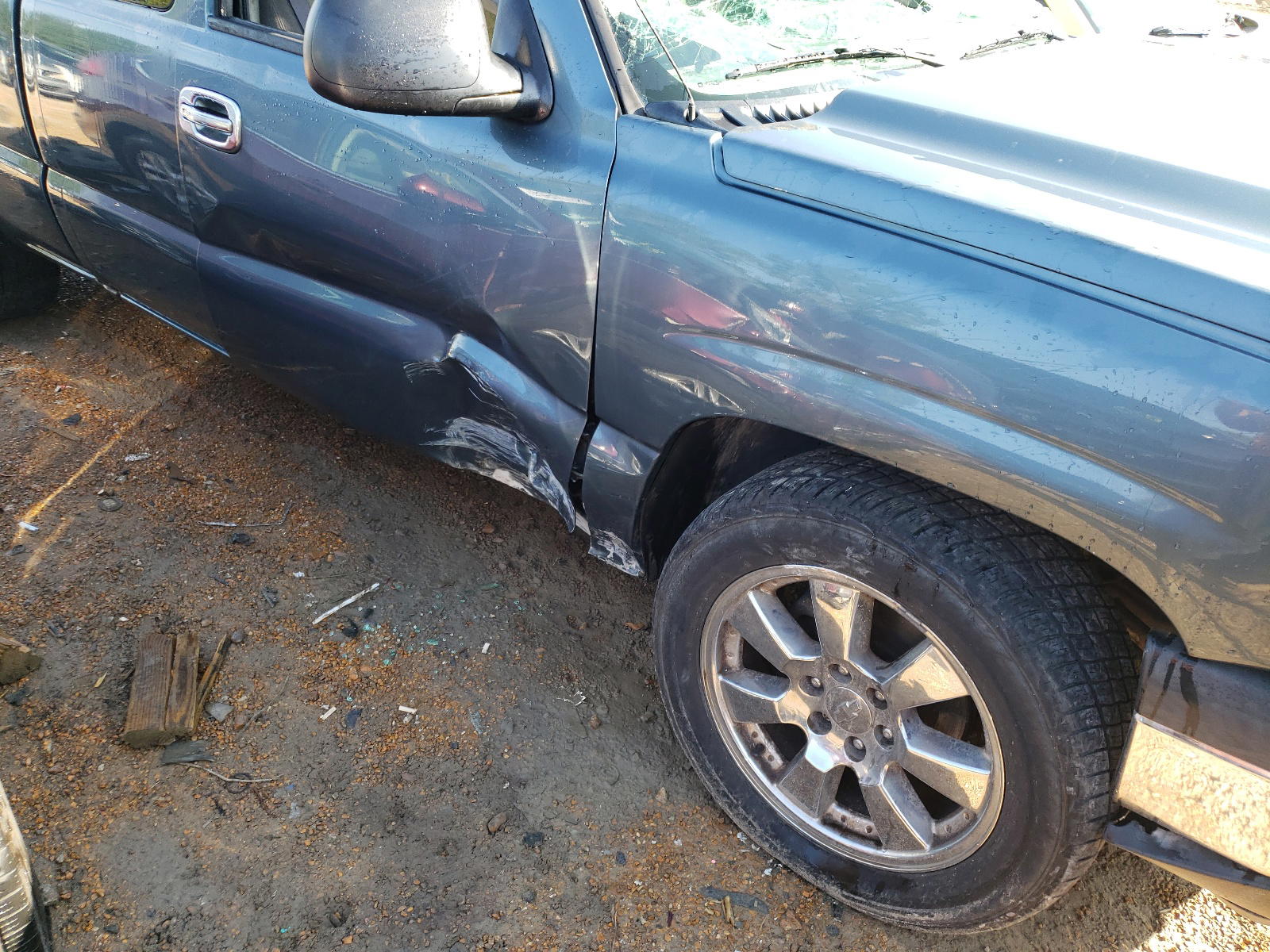 Photo 9 from auction – 2006 CHEVROLET SILVERADO with VIN 1GCEC19T46Z150729