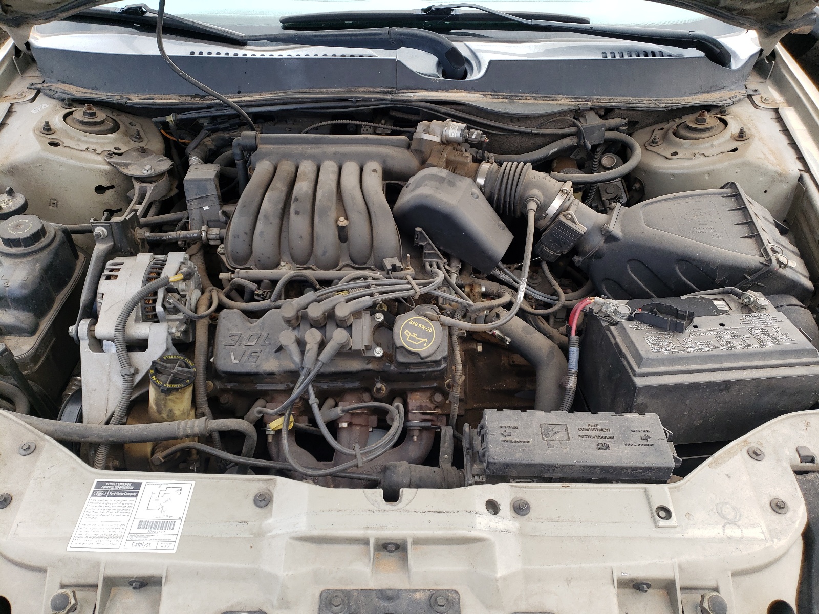 Photo 7 from auction – 2001 FORD TAURUS SES with VIN 1FAFP55U21G265998