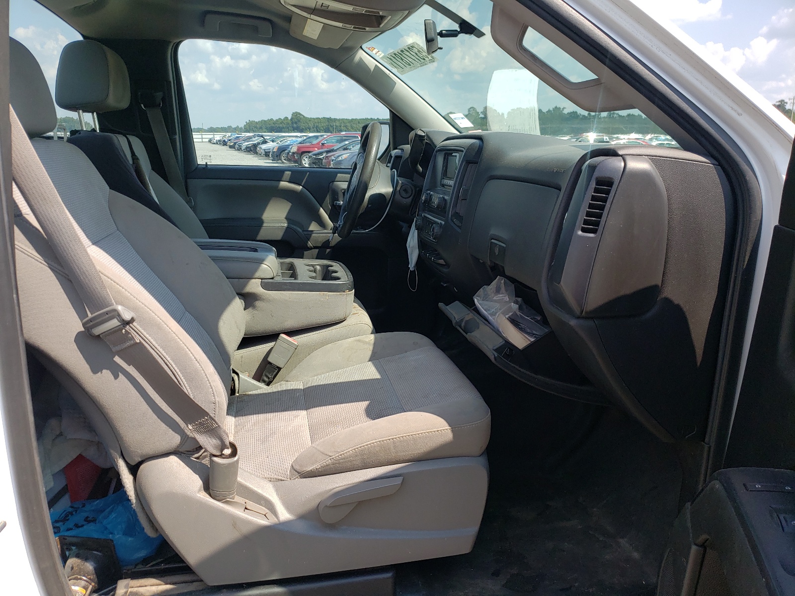 Photo 5 from auction – 2015 GMC SIERRA C15 with VIN 1GTN1TEC0FZ902269