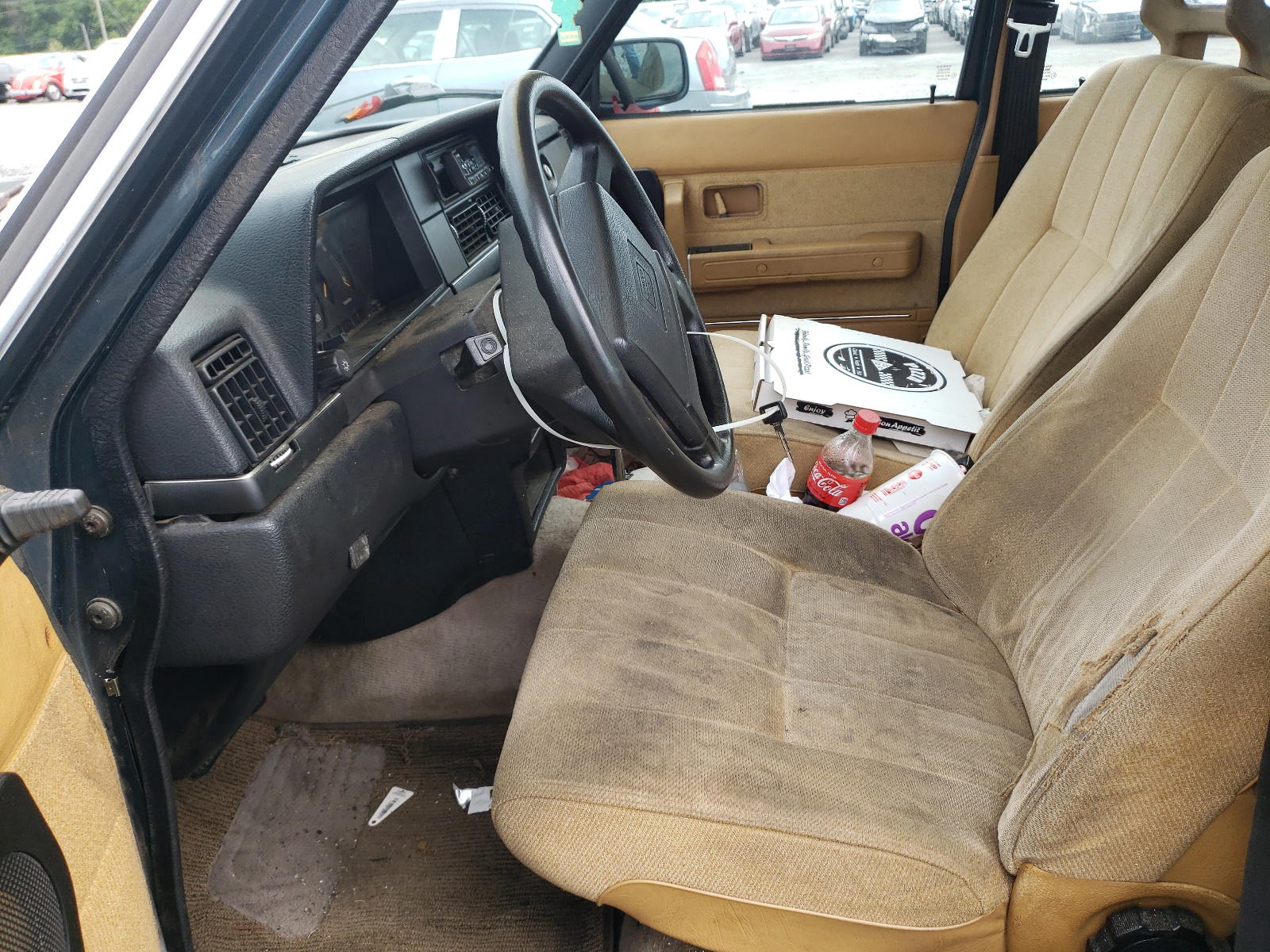 Photo 5 from auction – 1990 VOLVO 240 BASE with VIN YV1AA8846L1426274