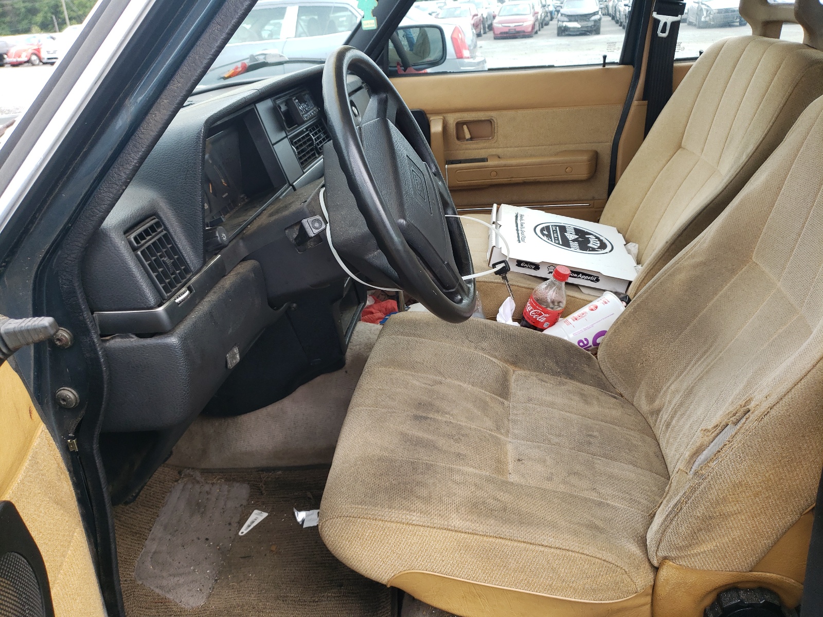 Zdjęcie 5 z aukcji – 1990 VOLVO 240 BASE z VIN YV1AA8846L1426274
