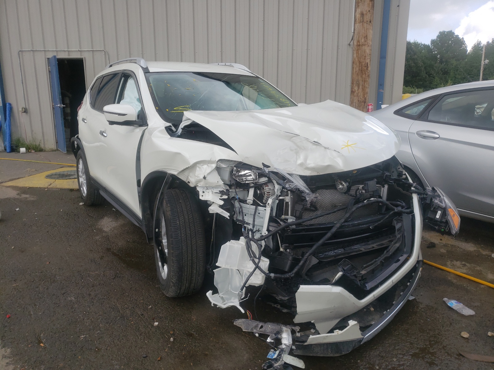 NISSAN ROGUE S 2018 z numerem VIN KNMAT2MT7JP571327 - Zdjęcie z aukcji