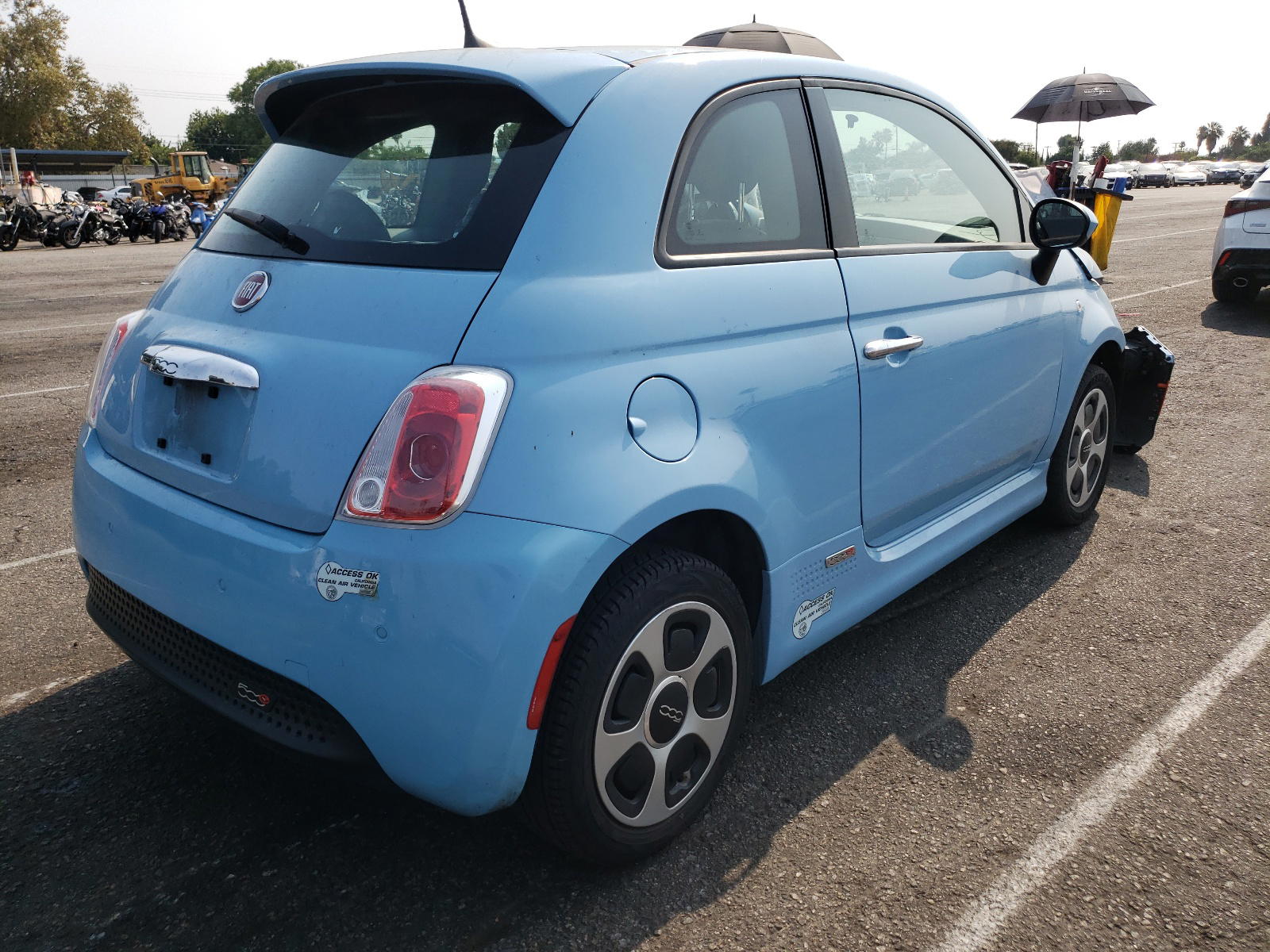 Photo 4 from auction – 2017 FIAT 500 ELECTR with VIN 3C3CFFGE7HT514060