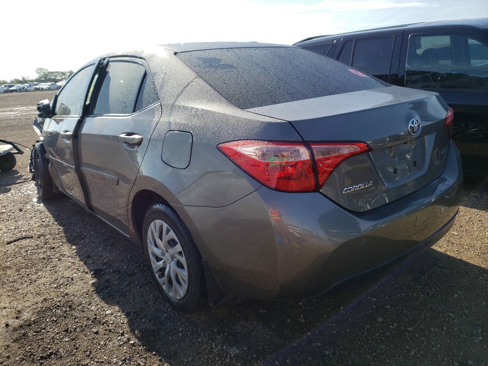 Photo 3 from auction – 2017 TOYOTA COROLLA L with VIN 2T1BURHE5HC923173