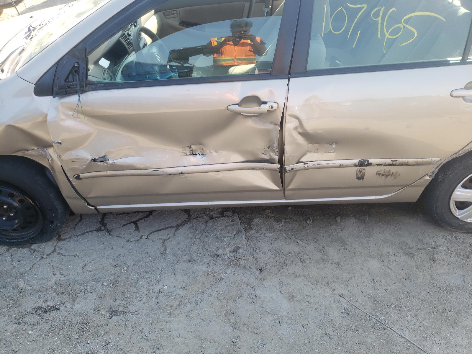 Photo 9 from auction – 2005 TOYOTA COROLLA CE with VIN 2T1BR30E05C463880